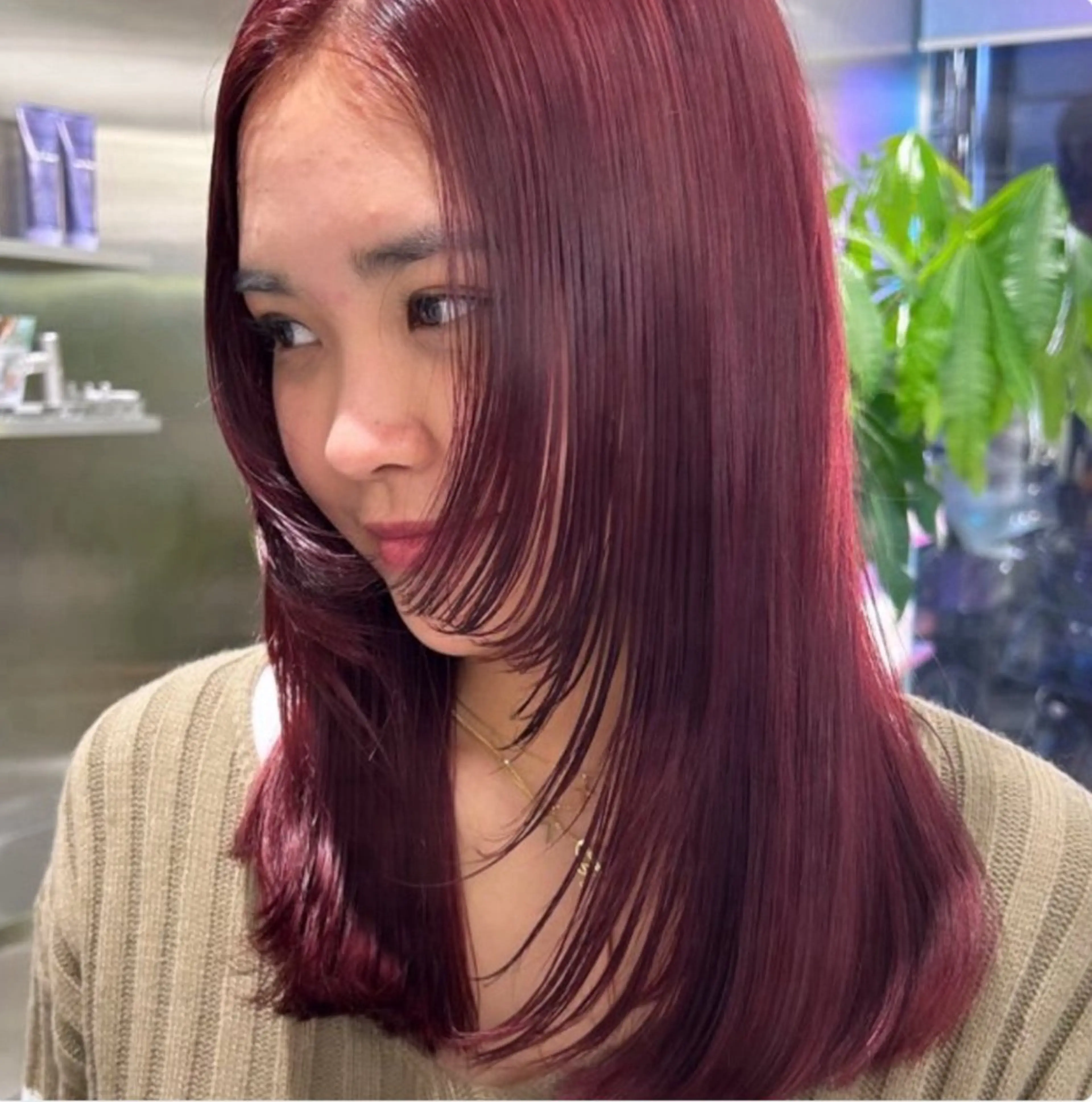 ロング カラー ブリーチ ケアブリーチ 透明感カラー ハイトーンカラー イルミナカラー ヘアカラー トリートメント メンズ/ボブ/パーマ /くるみのマツエク・マツパデザイン