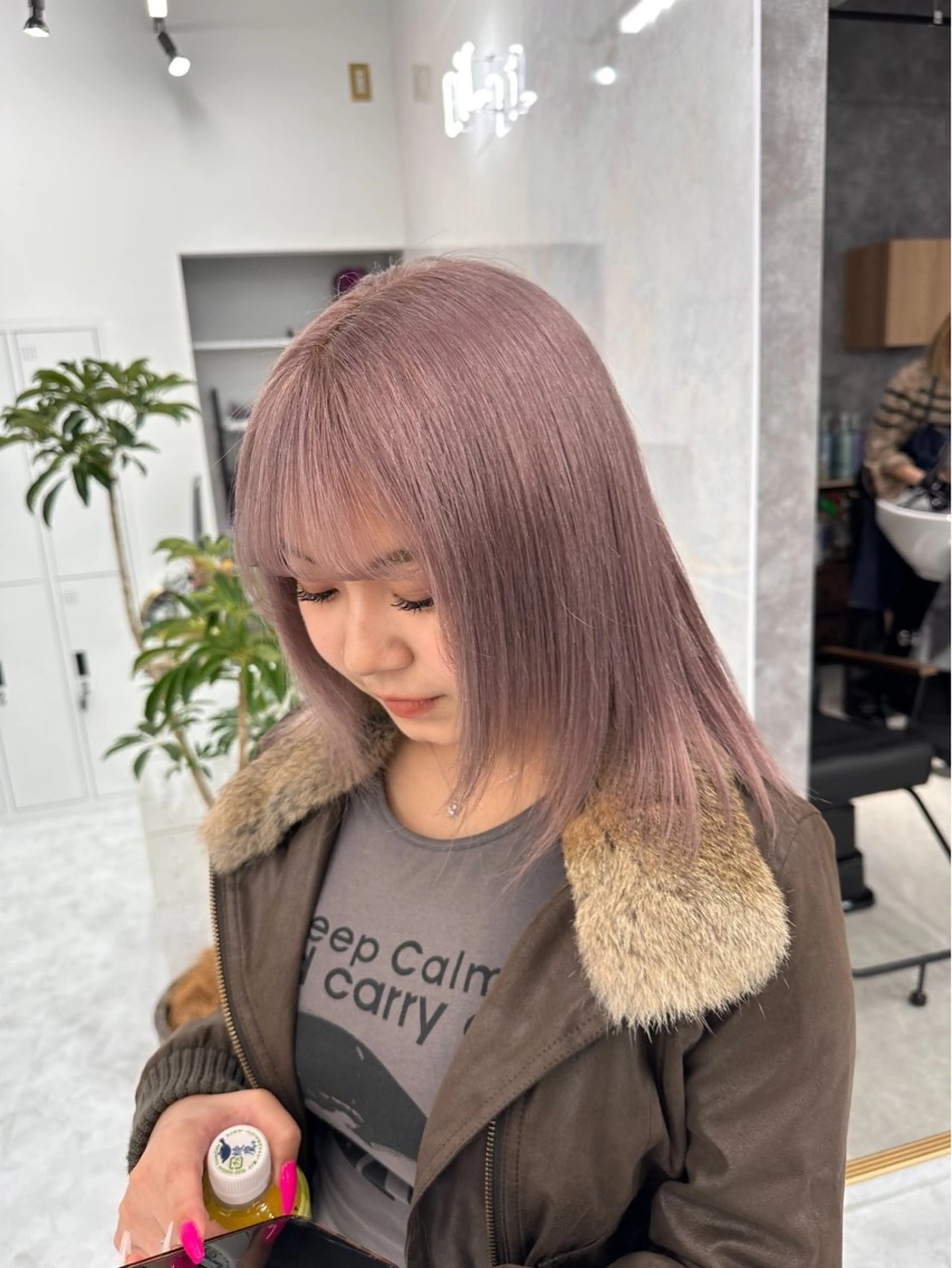 セミロング カラー ヘアアレンジ 🎀韓国ヘア🎀 𝐬𝐚𝐫𝐚🎀のヘアスタイル