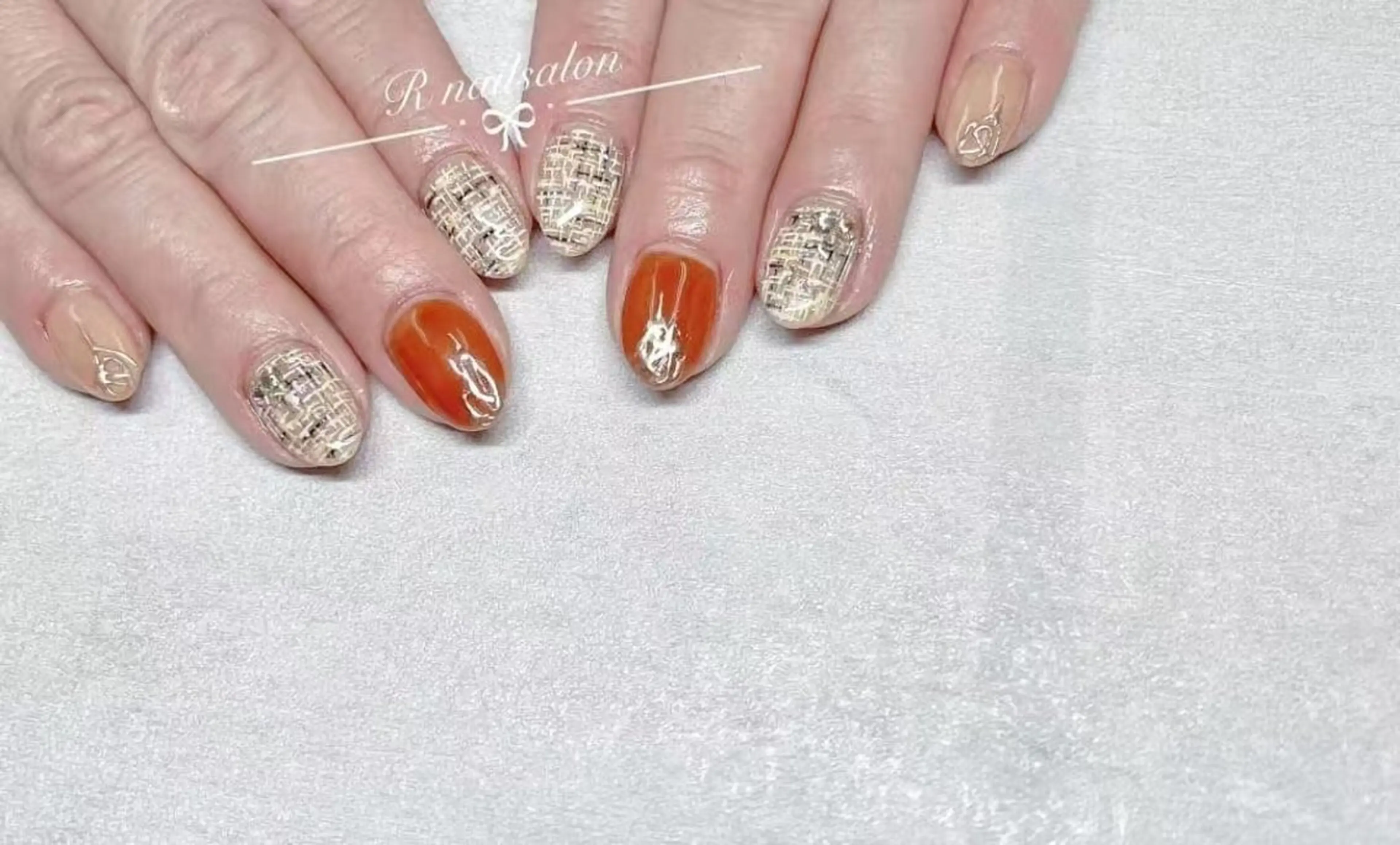 ミディアム ハンドネイル R NAILSALONのネイルデザイン