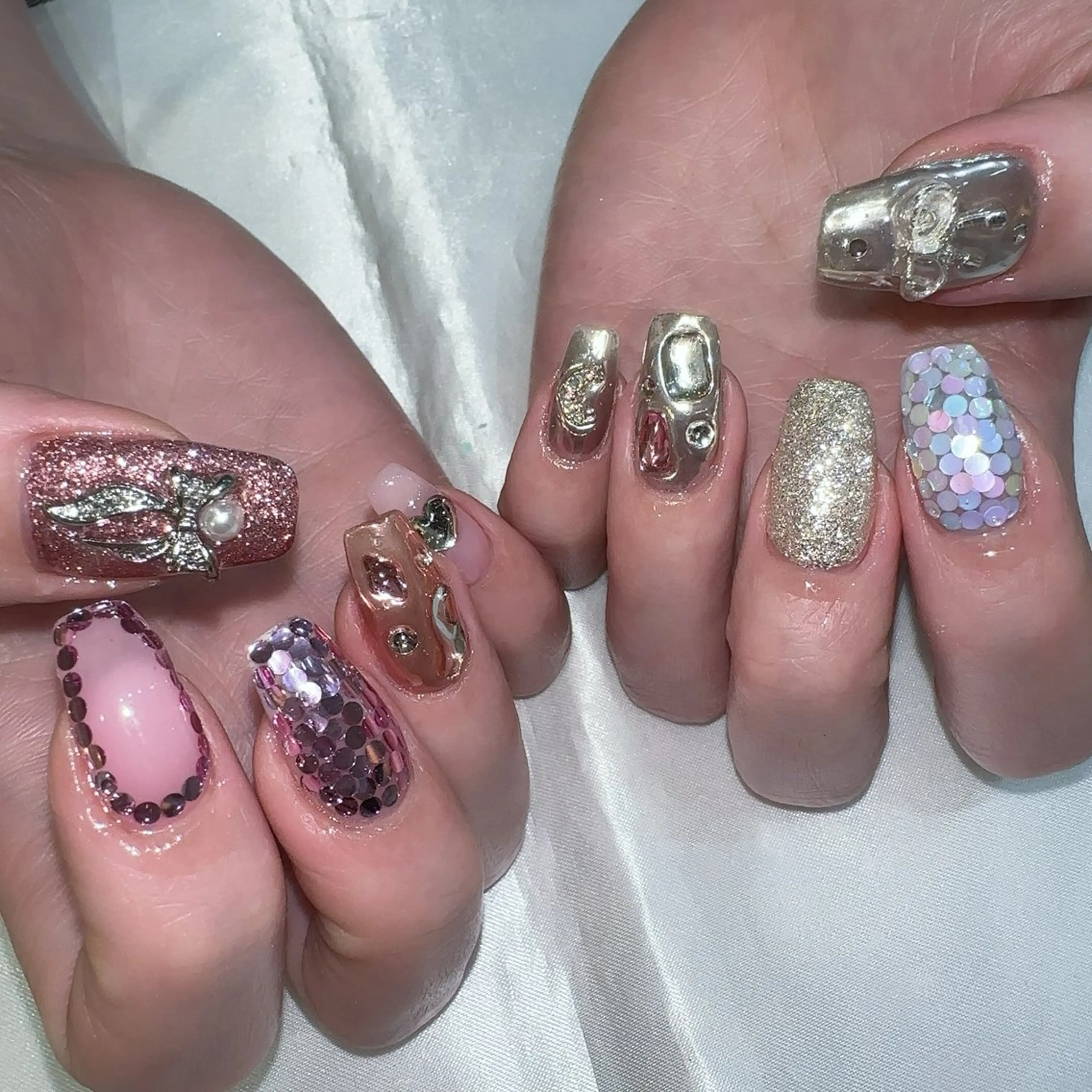 ネイル アートネイル オーロラネイル 長さ出し ジェルネイル キラキラネイル HanaAoyama所属・HanaAoyama RINAのネイルデザイン