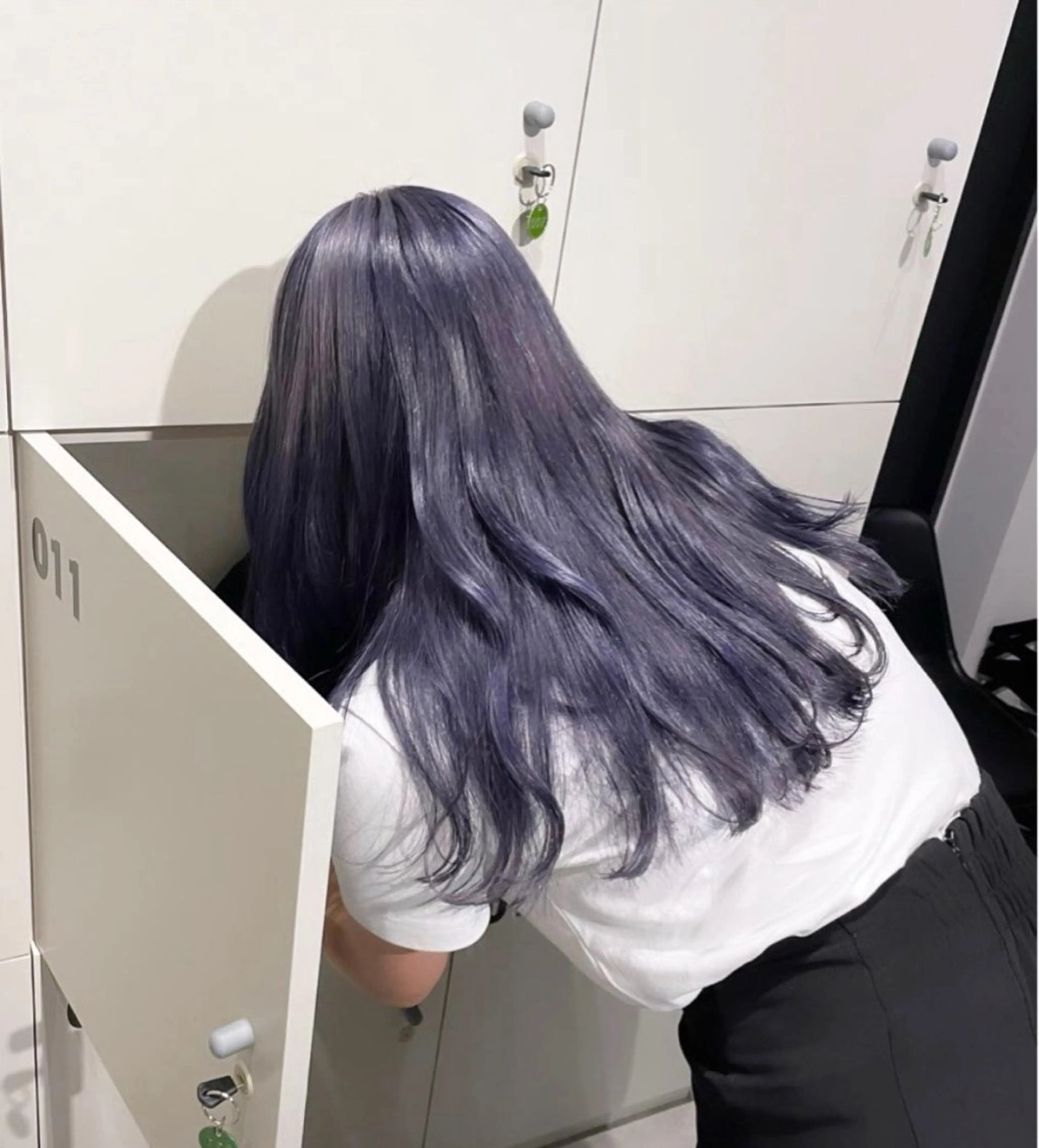 ミディアム カラー パープルカラー ヘアカラー トリートメント ブリーチ👩‍🦳/ ‪✂︎MANAMIのヘアスタイル