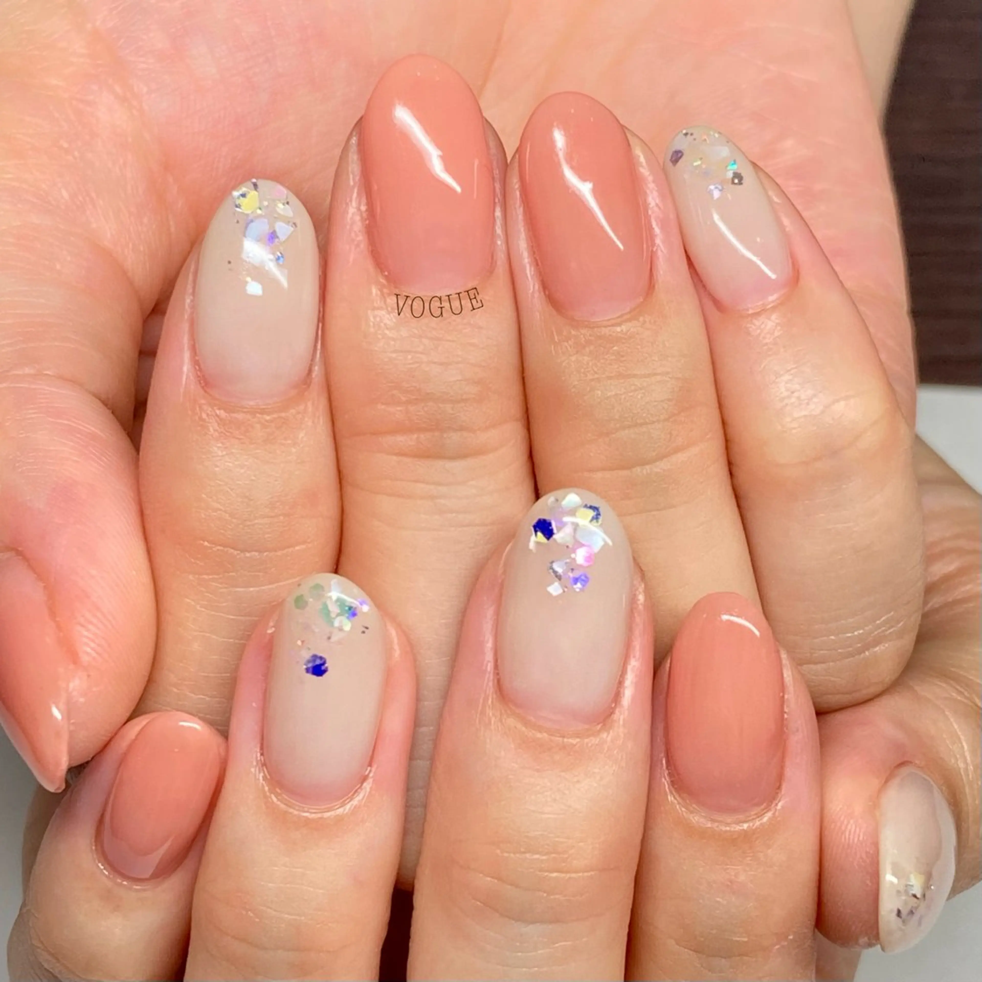 ネイル ハンドネイル VOGUE ×SWANのネイルデザイン