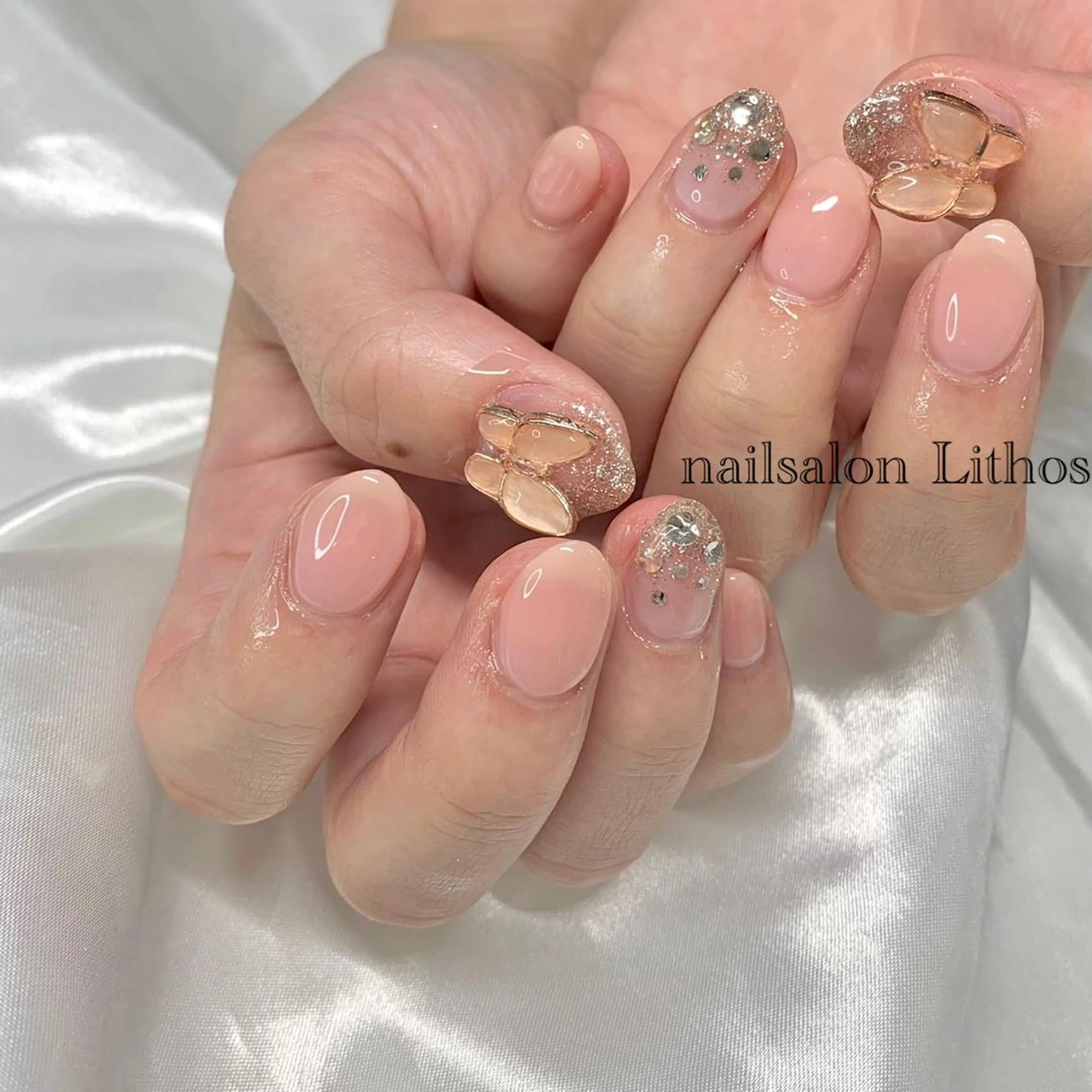 ネイル キラキラネイル オフィスネイル ハンドネイル nailsalon Lithos所属・nailsalon Recontreのネイルデザイン