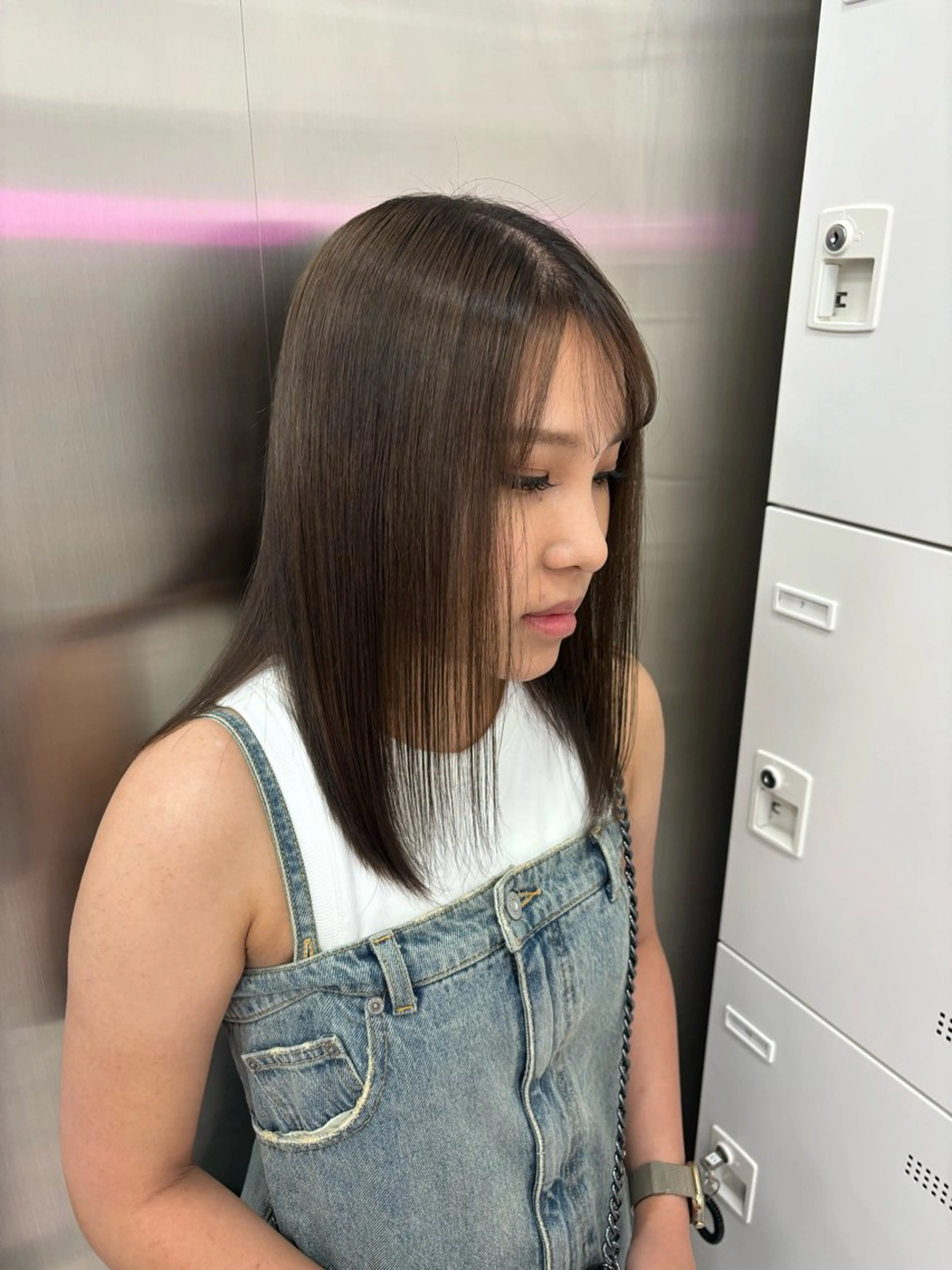 ミディアム カラー ヘアカラー トリートメント ヘッドスパ ヘアセット 韓国レイヤー ハッシュカットのヘアスタイル