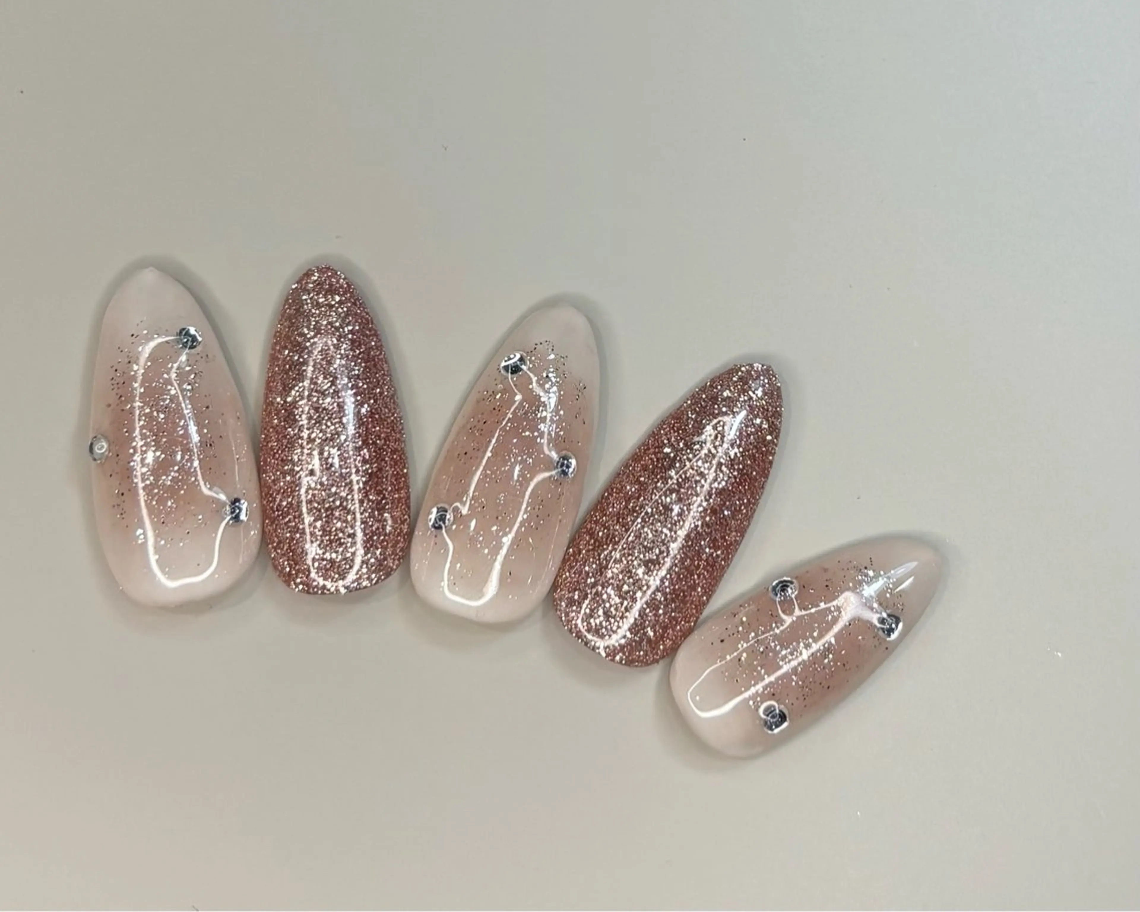 ネイル ハンドネイル eclat ANJUのネイルデザイン