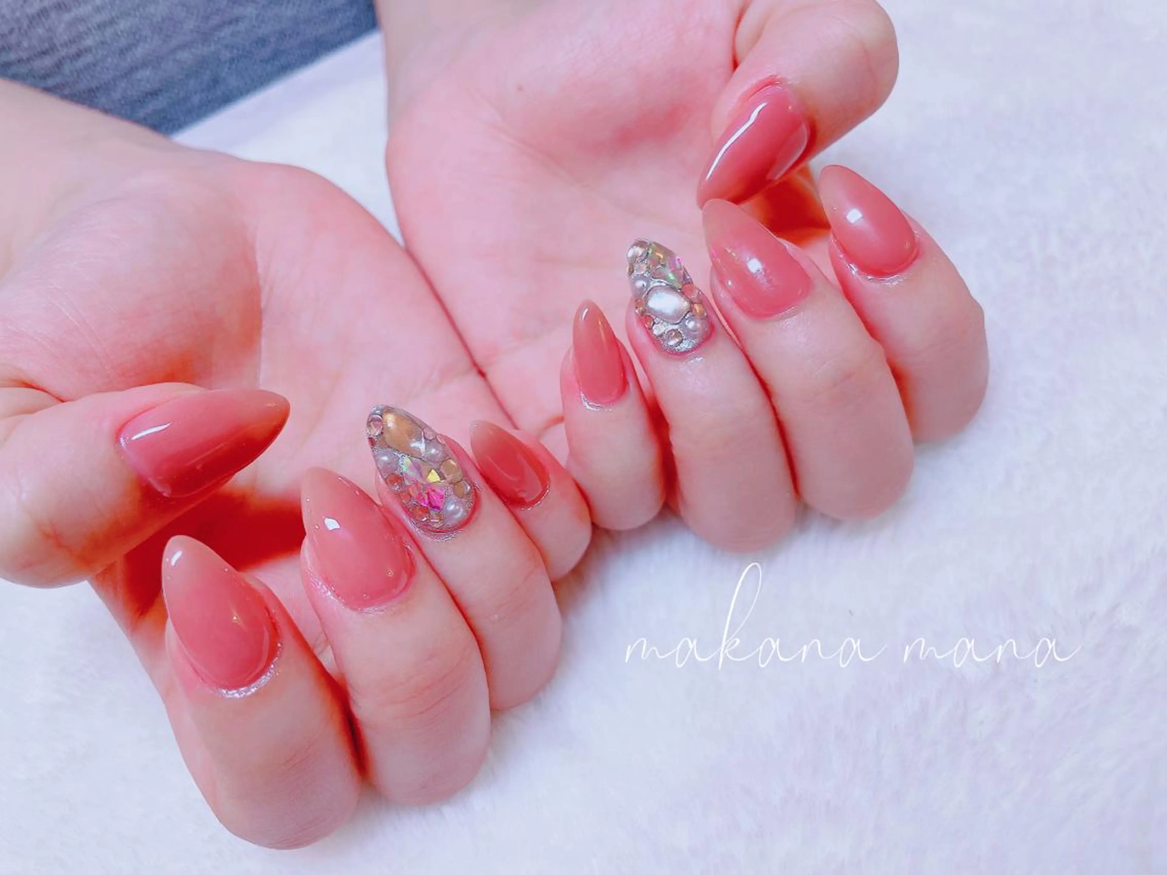 片手一本ずつパーツ付け放題♡シンプルネイルオフ込みの写真