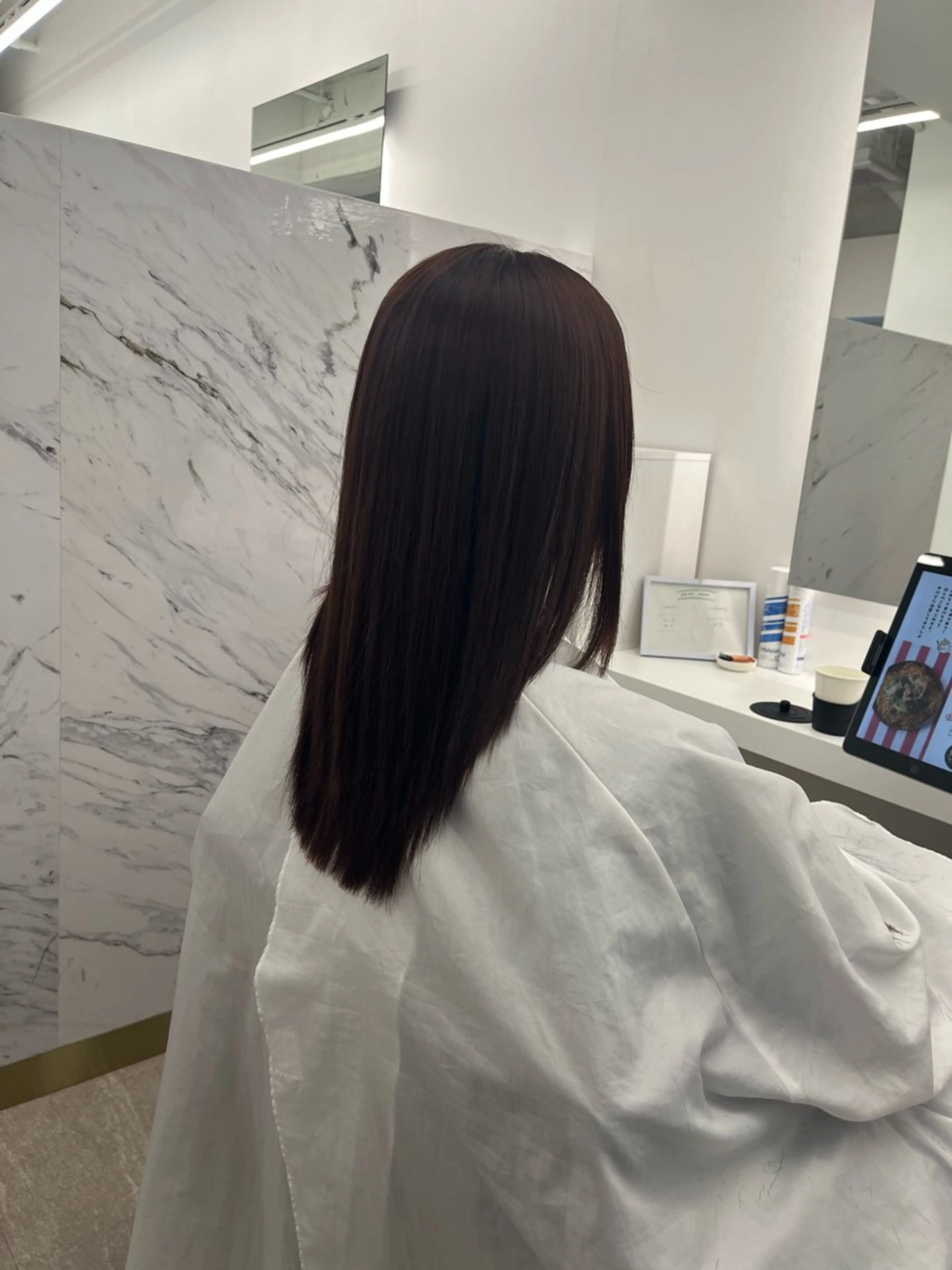 カラー IRESU札幌駅南口店所属・IRESU yukaのヘアスタイル