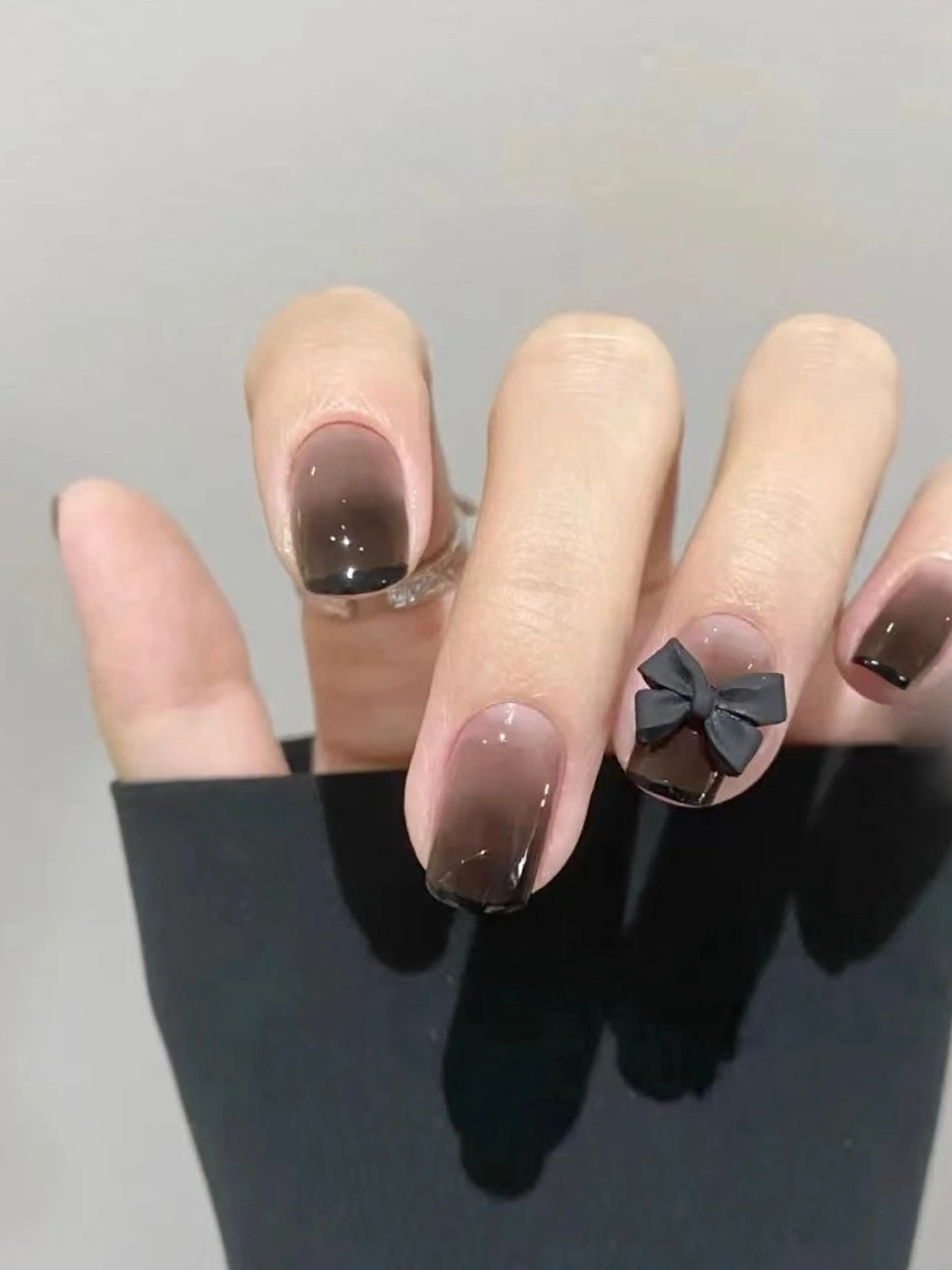 ネイル ハンドネイル ハンドケア ネイル＆アイラッシュ ∩_∩アオイのネイルデザイン