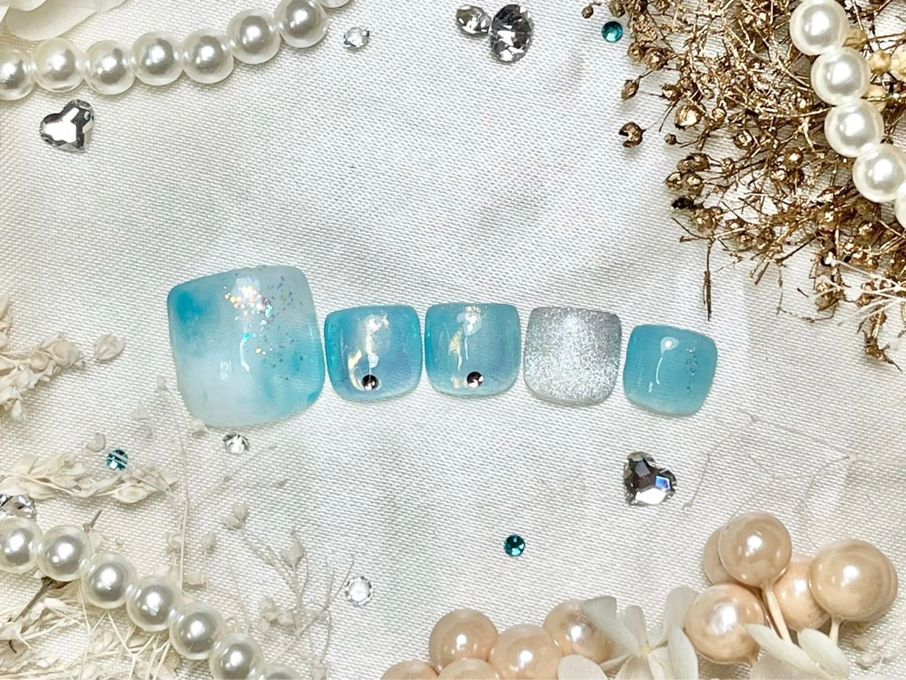 ネイル フットネイル ネイルPetit Ribbonのネイルデザイン