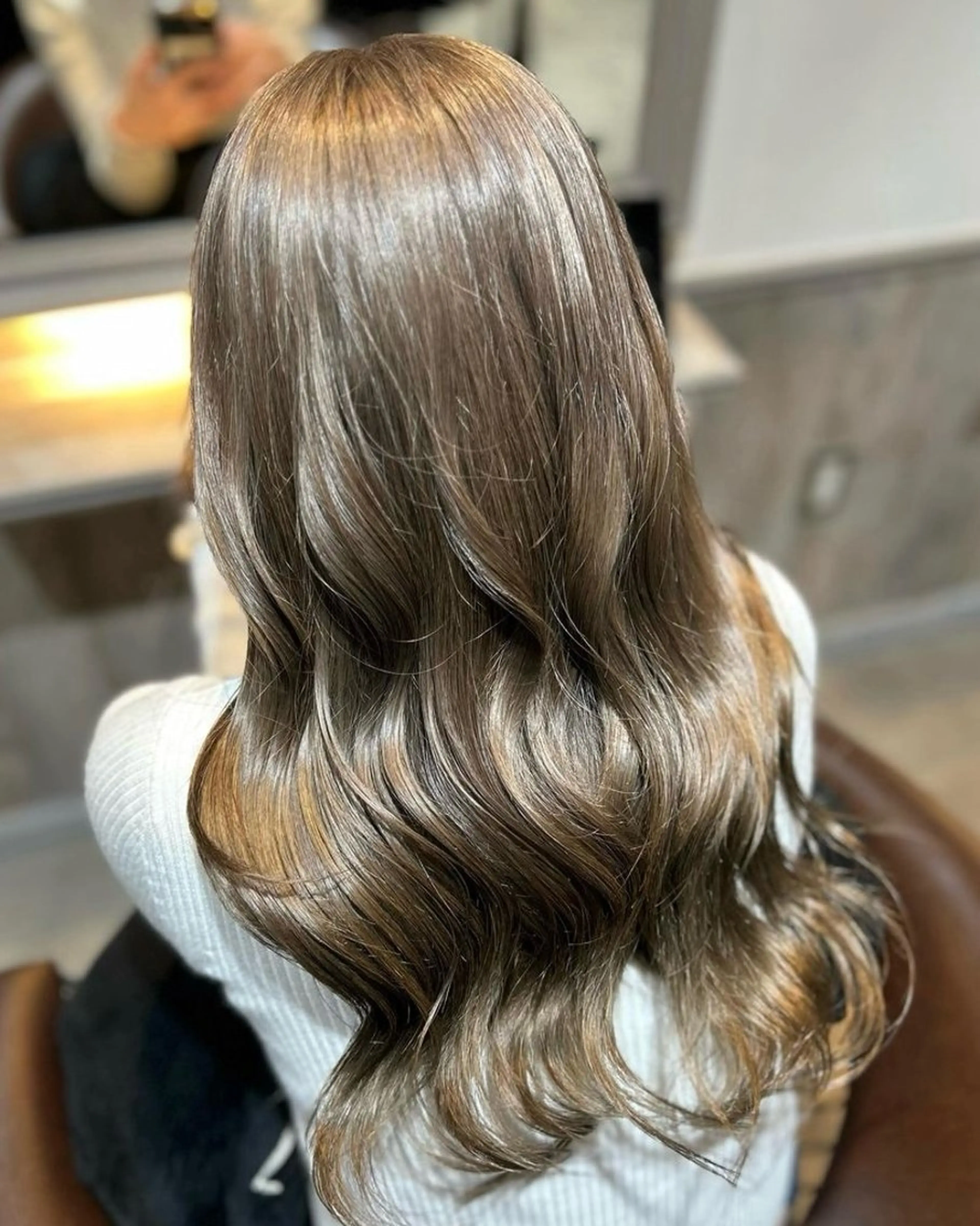 ロング カラー ヘアアレンジ 梅木 李奈のヘアスタイル