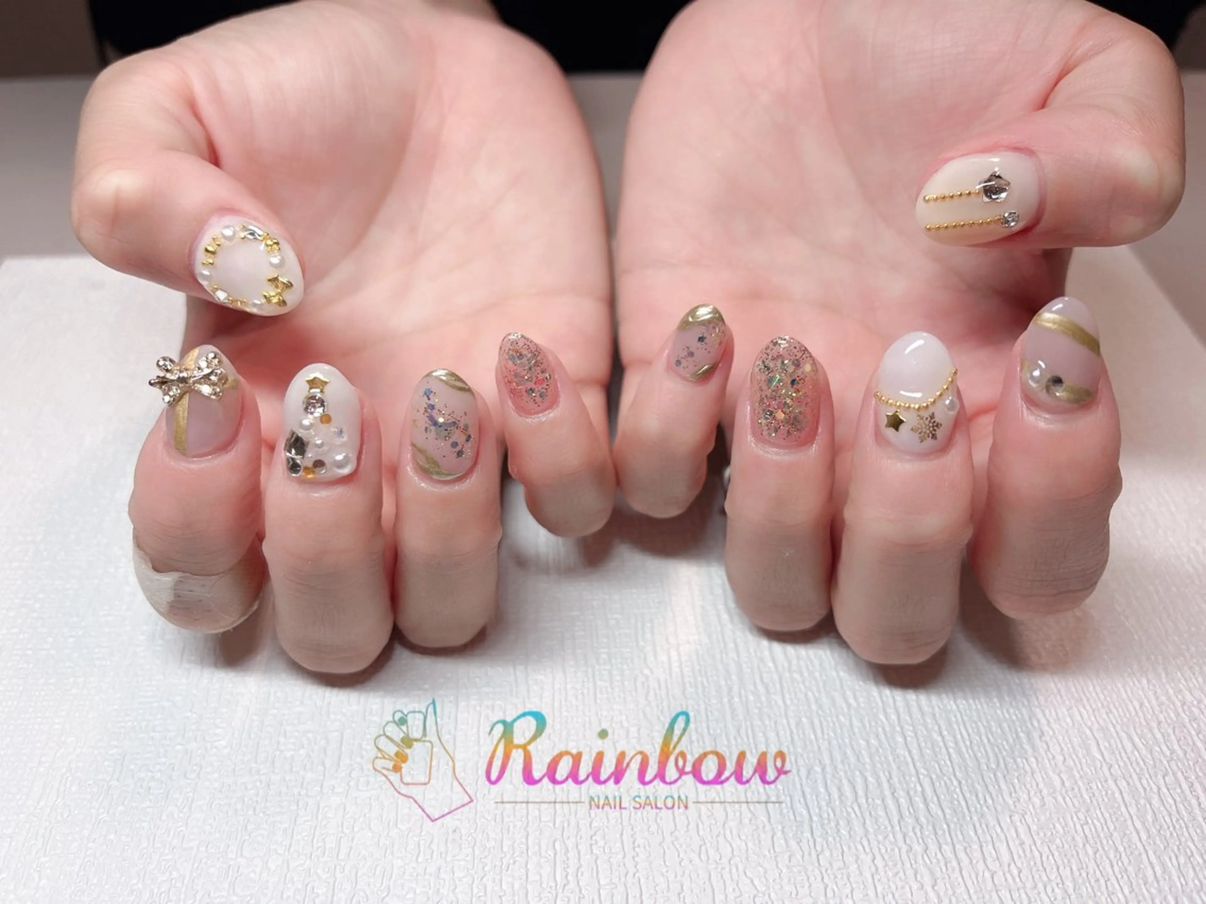 ネイル 冬ネイル クリスマス ハンドネイル Rainbow Nailのネイルデザイン