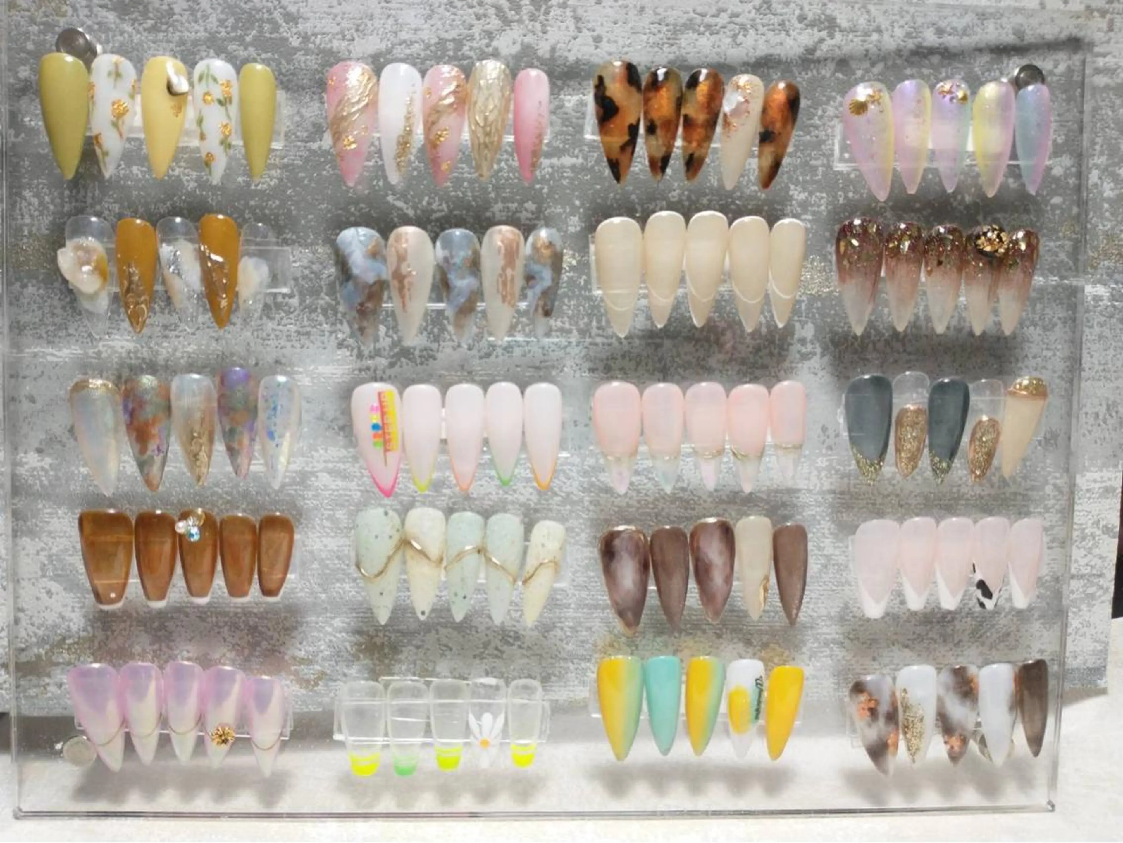 ネイル SYR所属・SYR nail salonのネイルデザイン