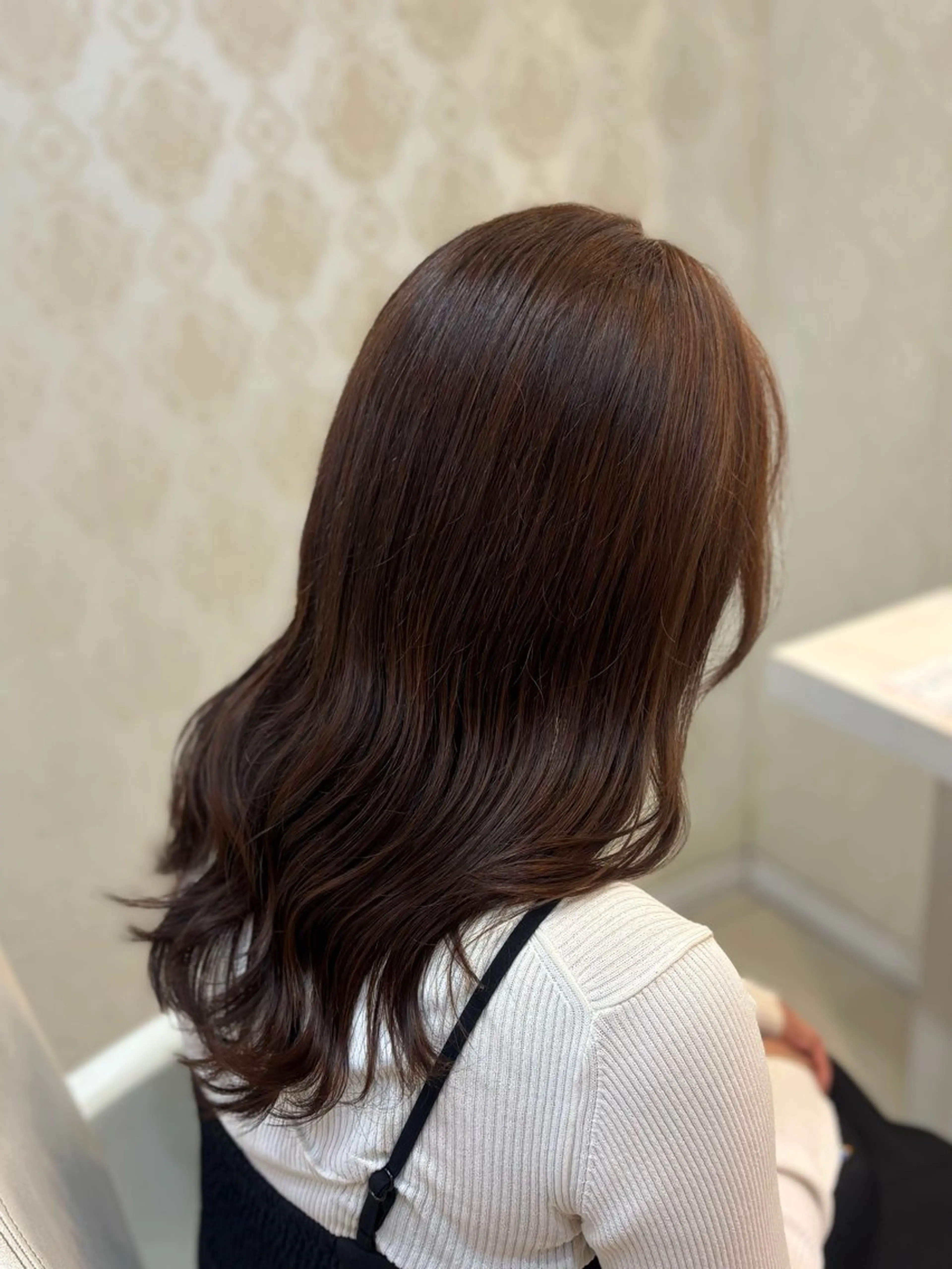 セミロング カラー ベージュカラー オリーブベージュ ヘアカラー はらだ すずのヘアスタイル