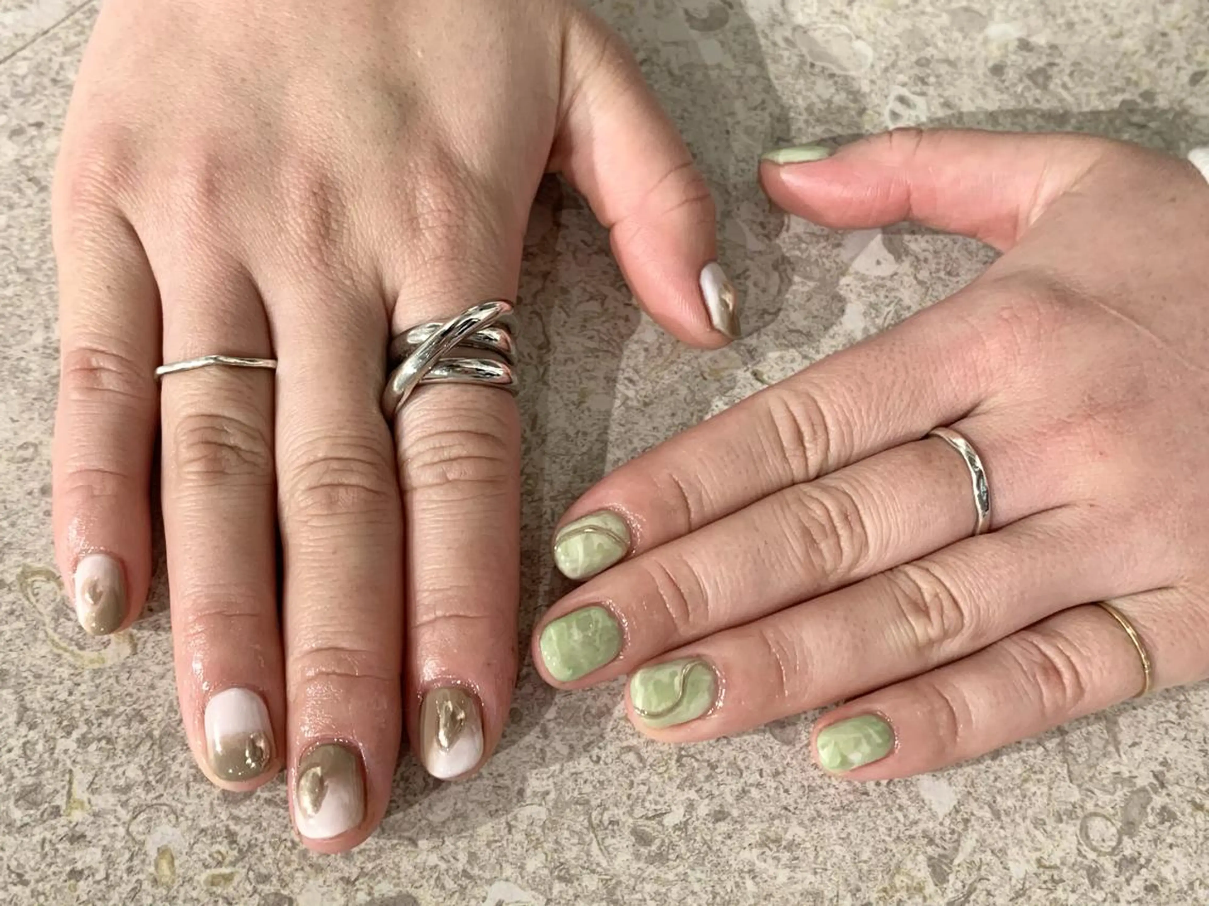 ネイル ハンドネイル ハンドケア esby Loely MIZUKIのネイルデザイン