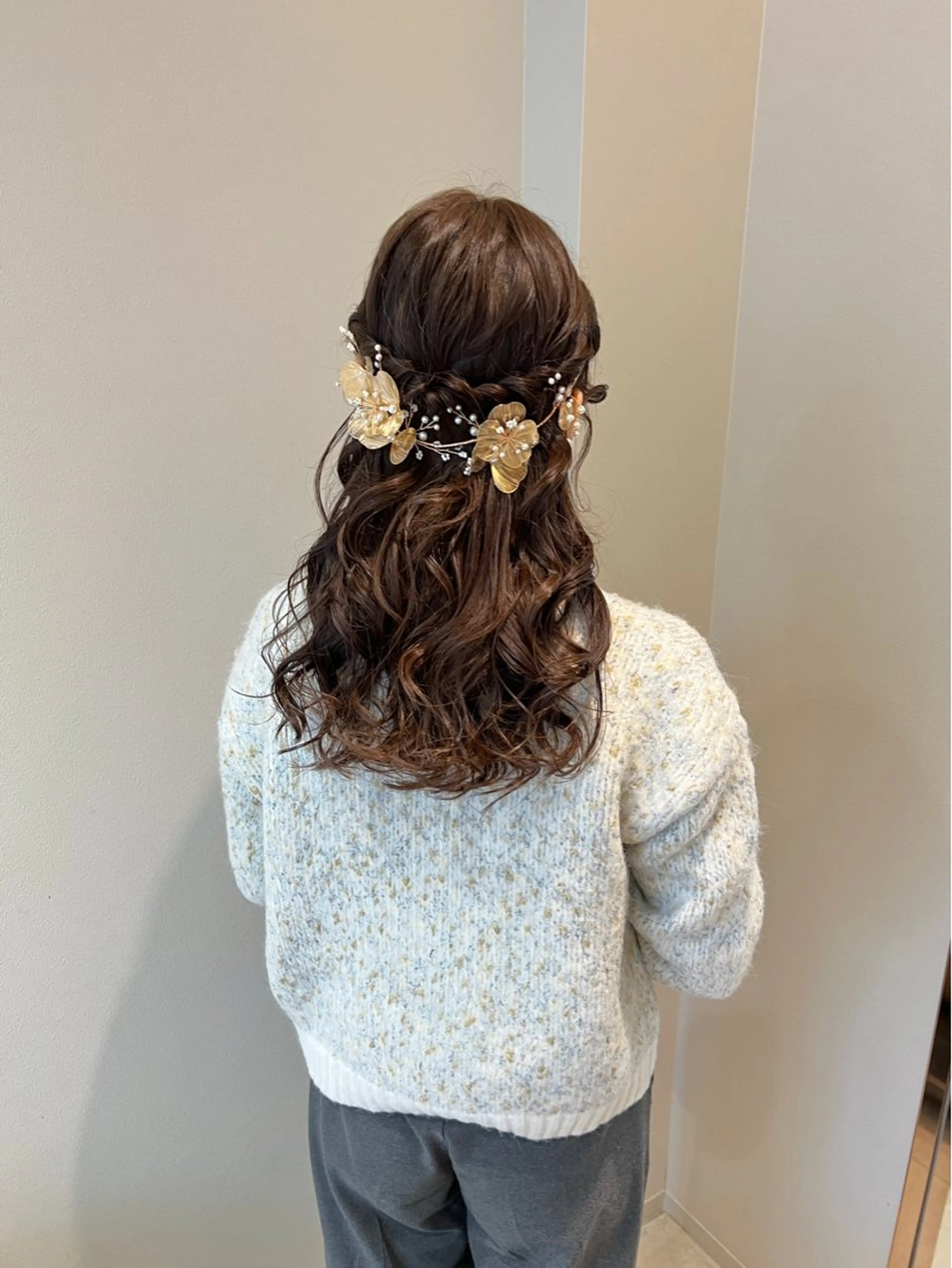 ロング ヘアアレンジ ハーフアップ ヘアセット ノイシキ サキのヘアスタイル