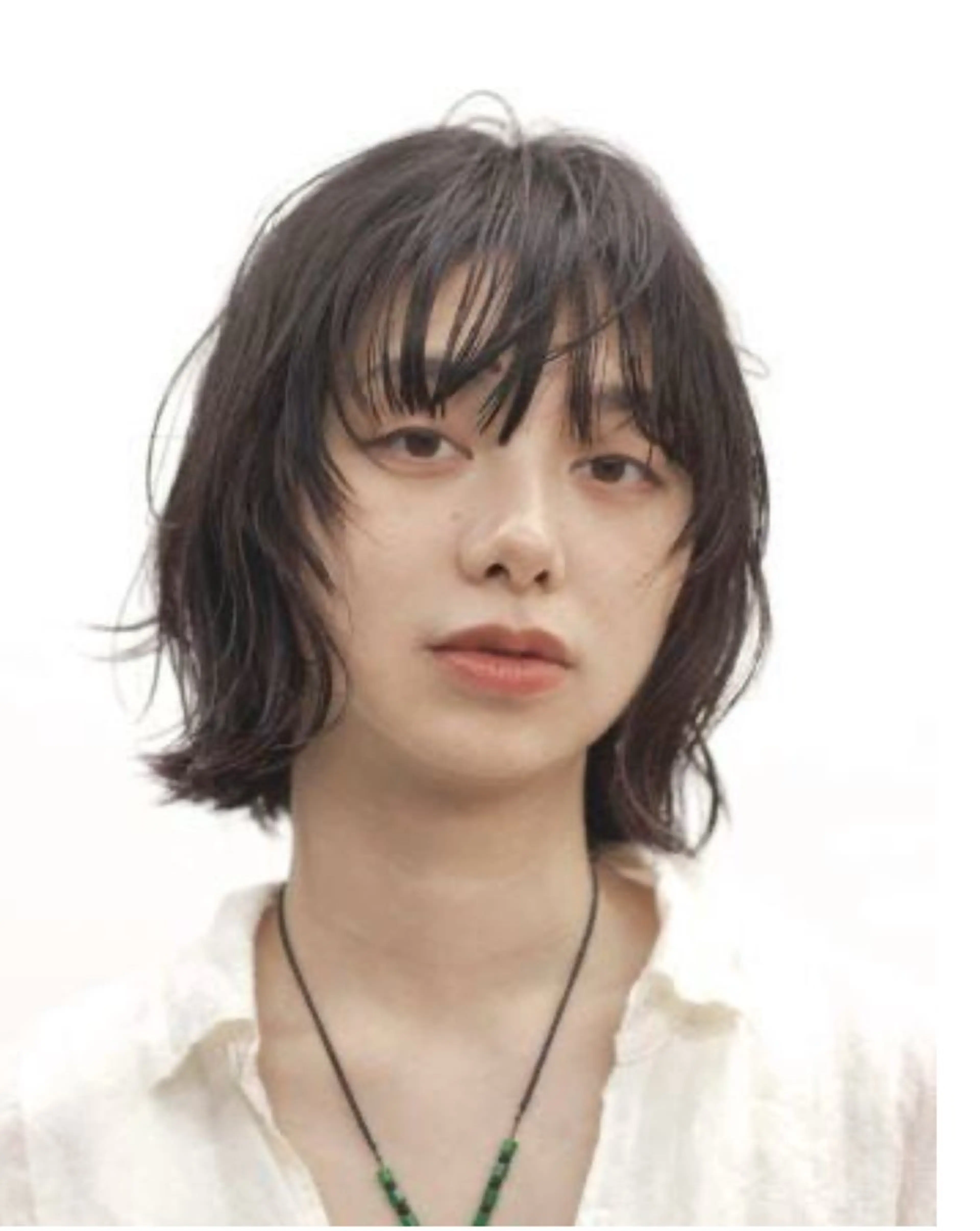 ミディアム ウルフカット 加藤木麻彩 NEROのヘアスタイル