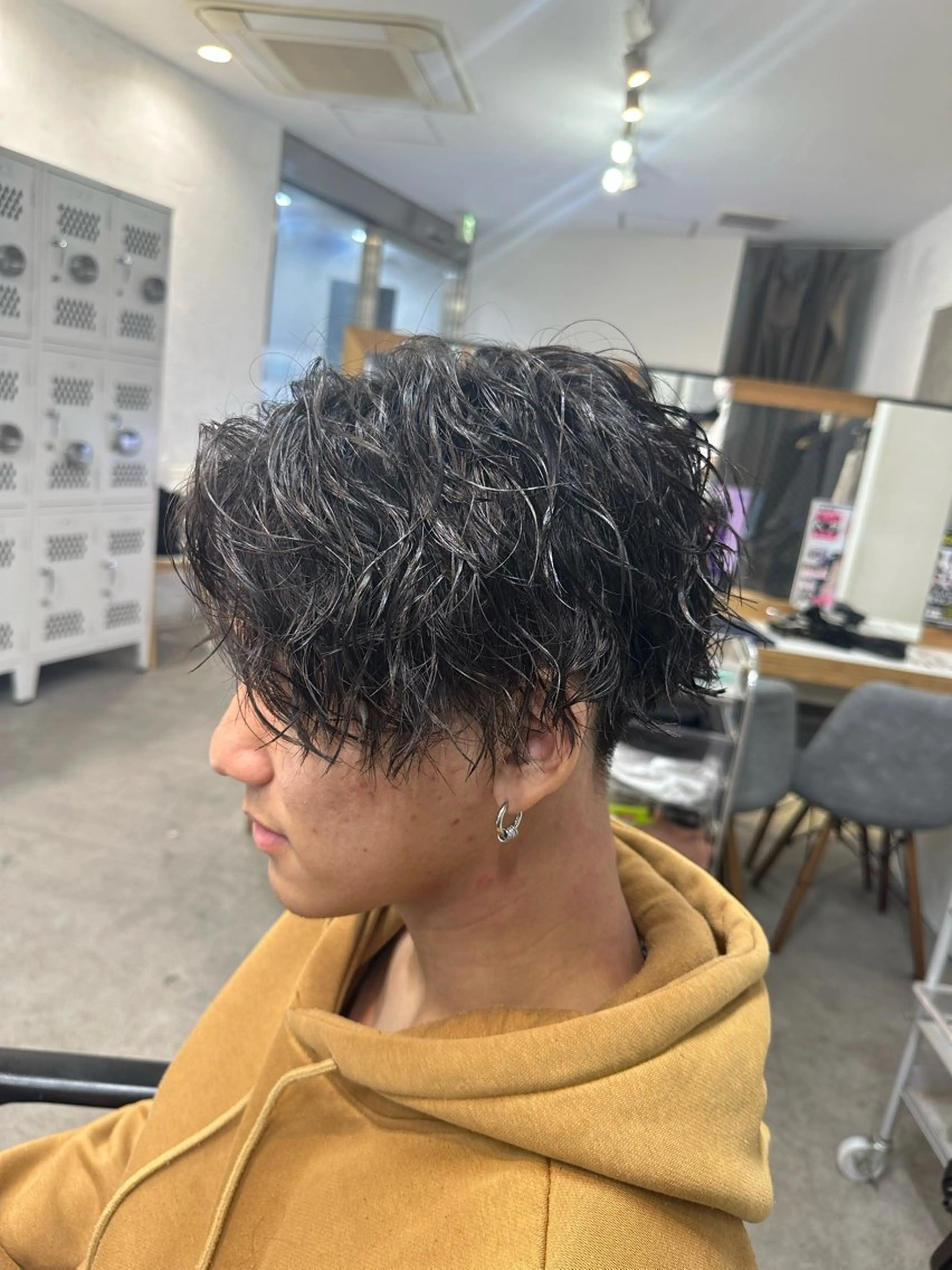 パーマ ツイストスパイラルパーマ スパイラルパーマ カット パーマ 【メンズパーマ】比嘉 啓人のヘアスタイル