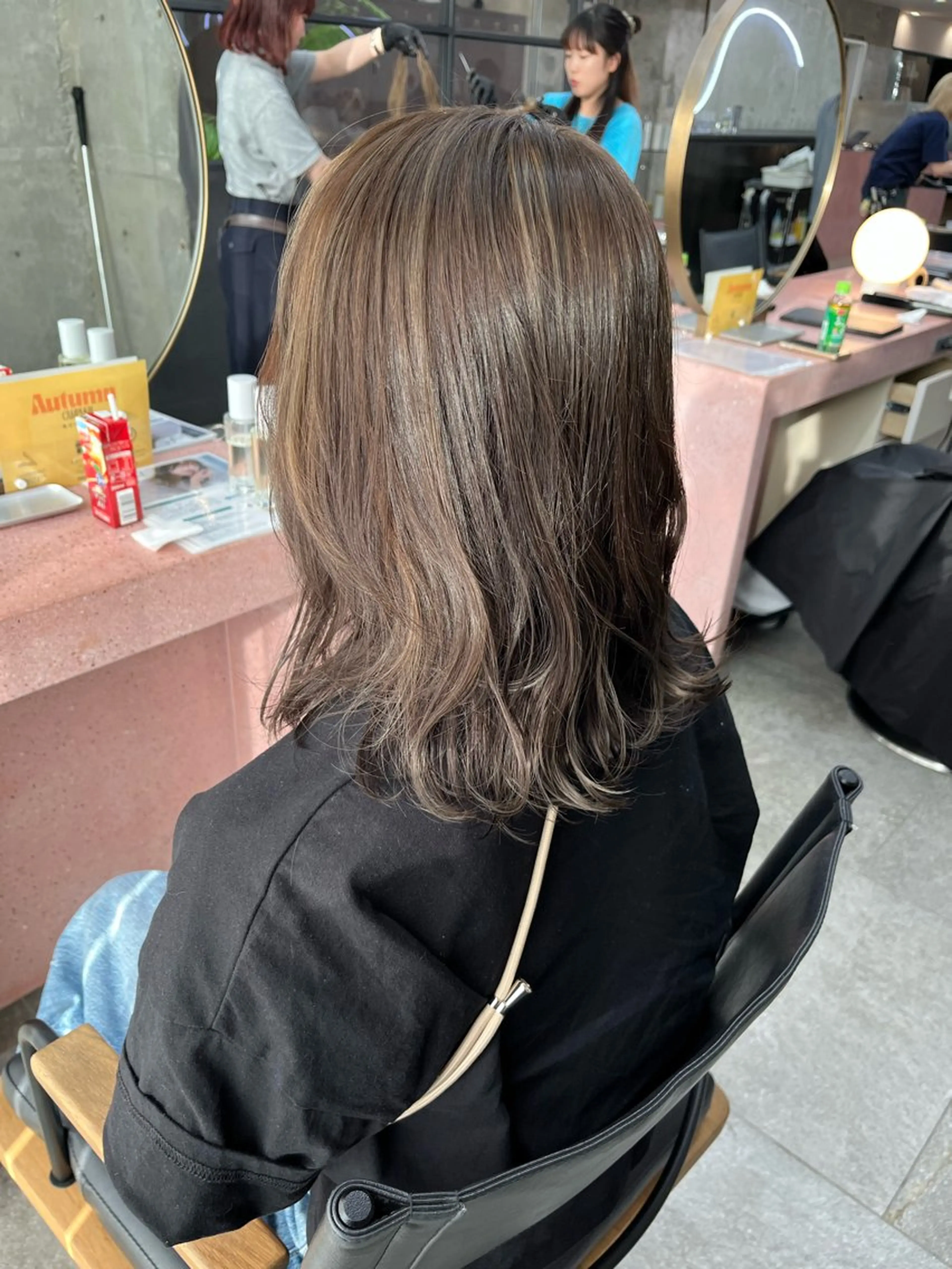 ミディアム カラー ハイライトカラー ハイライト カット ヘアカラー 小木曽智美 /ボブ/ショートのヘアスタイル