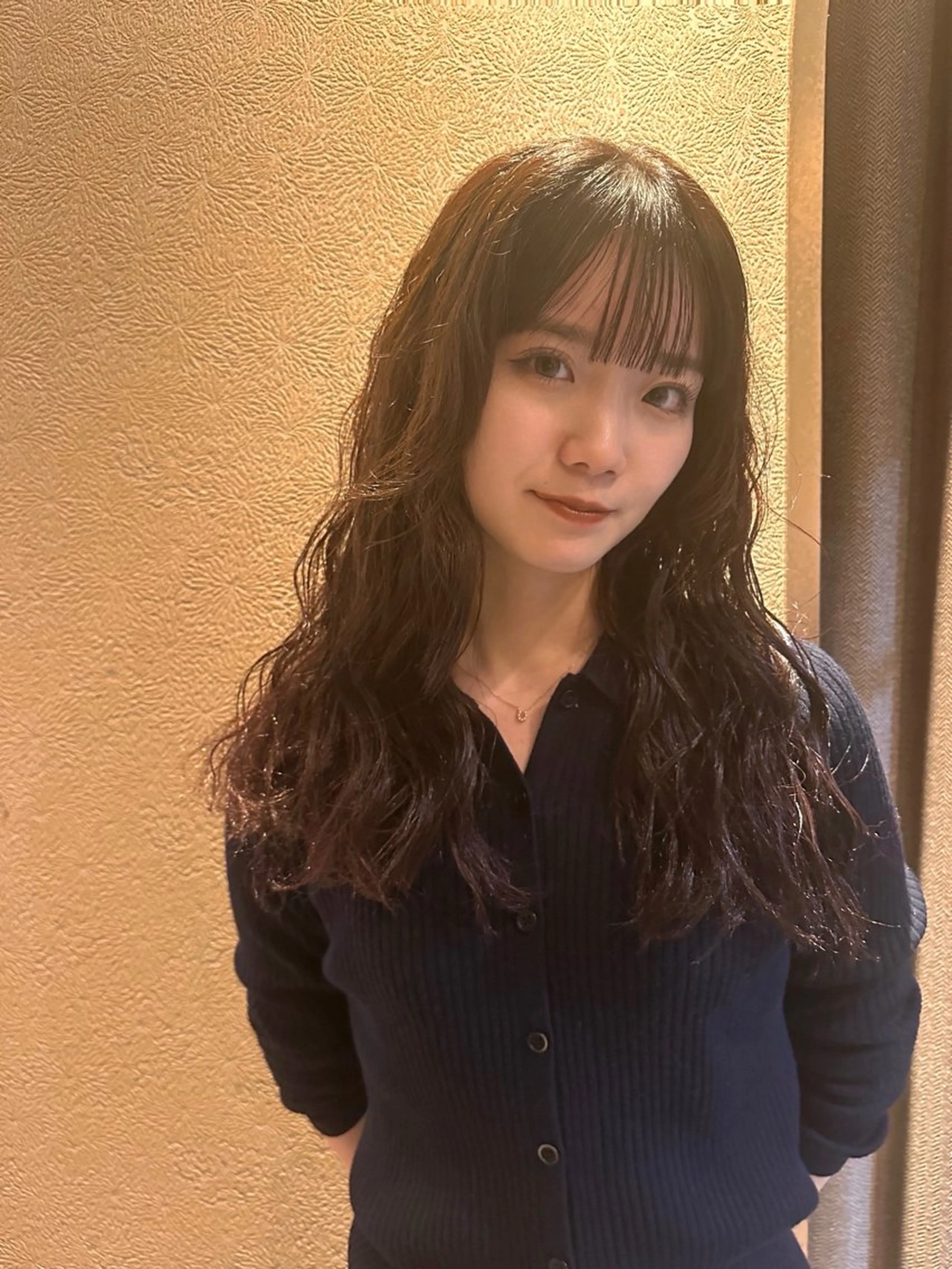 ロング パーマ 米山 璃奈のヘアスタイル