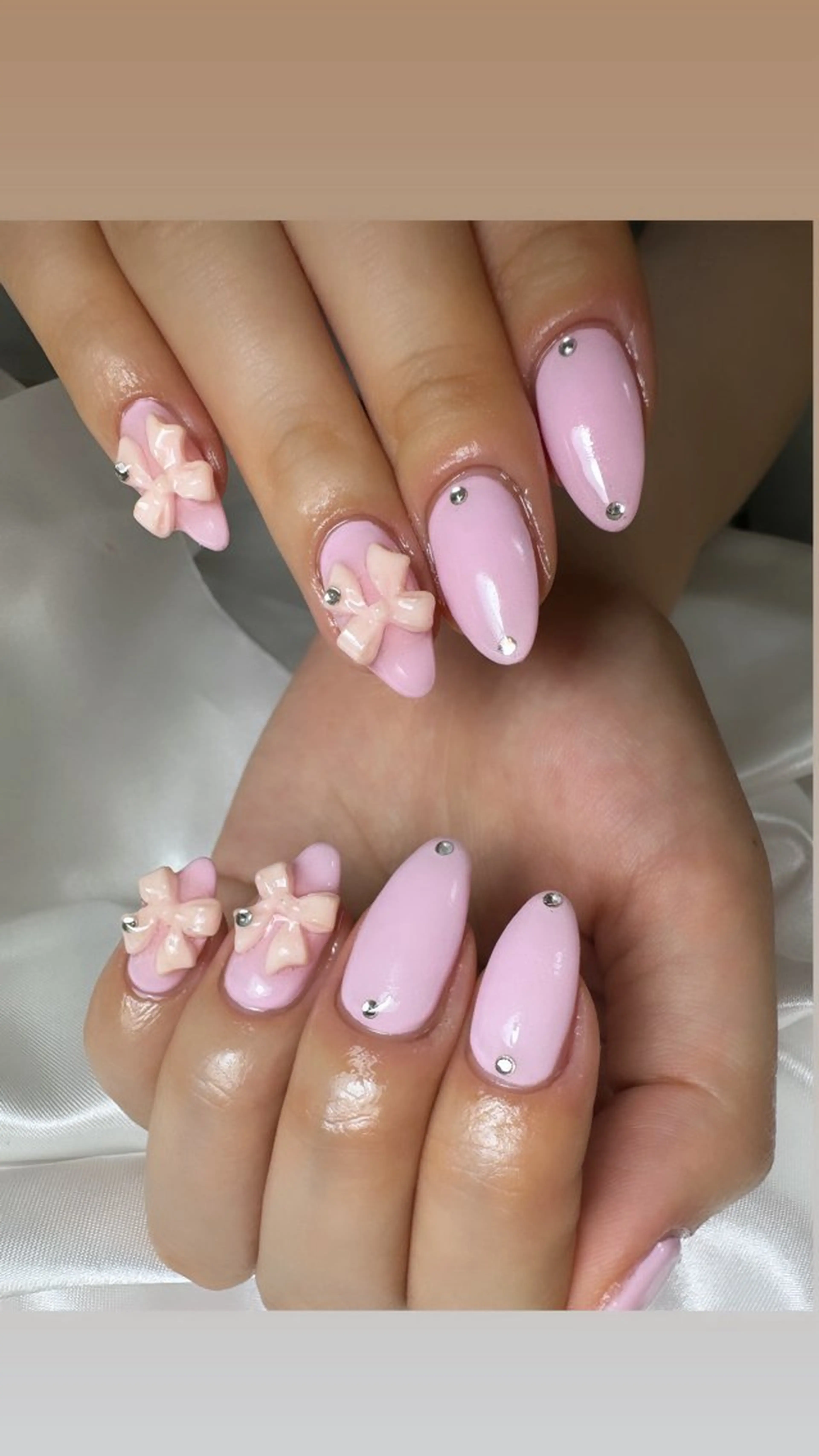 ネイル ジェルネイル 韓国ネイル 持ち込み パラジェル ピンク ハンドネイル flowers nailのネイルデザイン