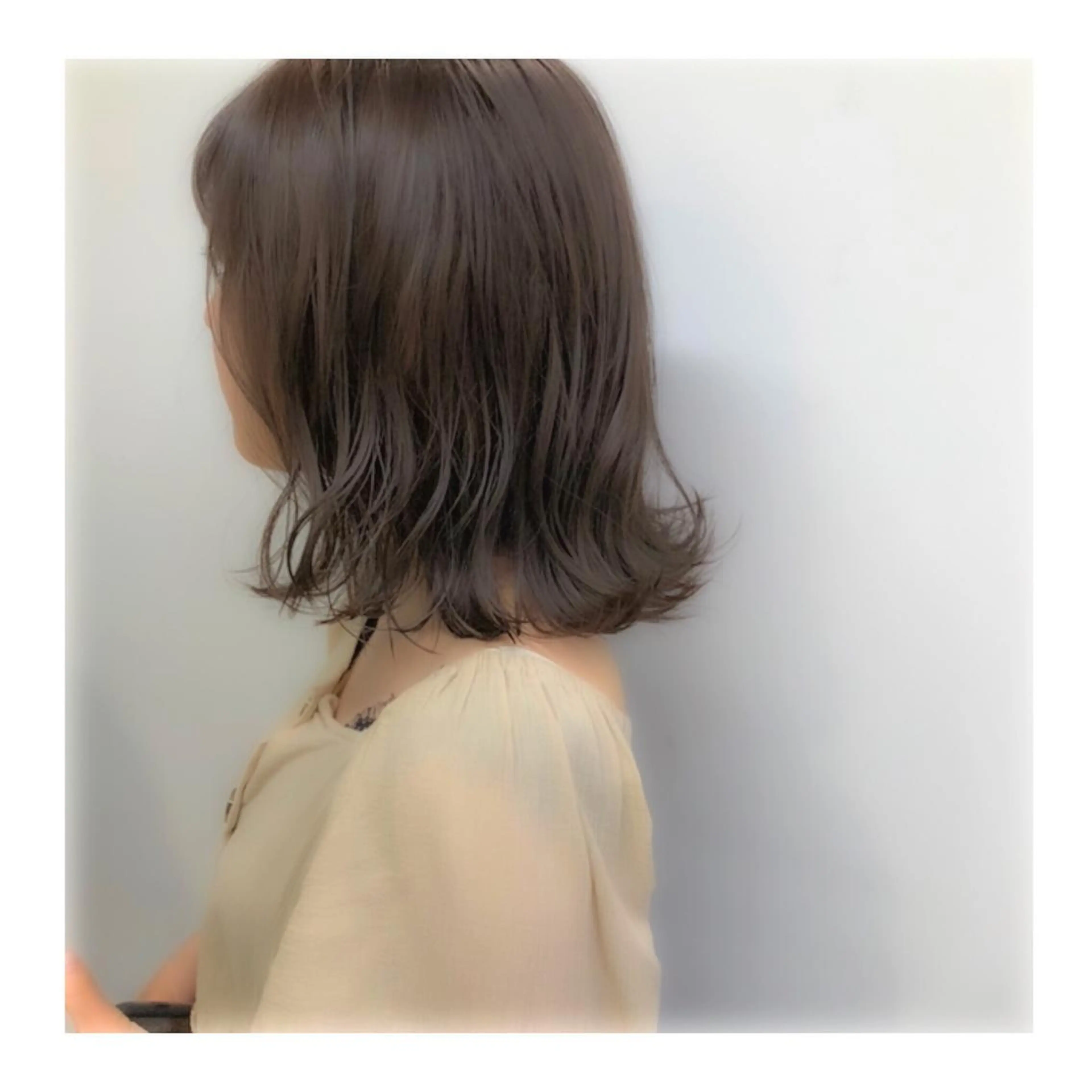 ミディアム カラー ベージュカラー オリーブベージュ ヘアカラー ハイトーン特化🌟 仲川和人のヘアスタイル