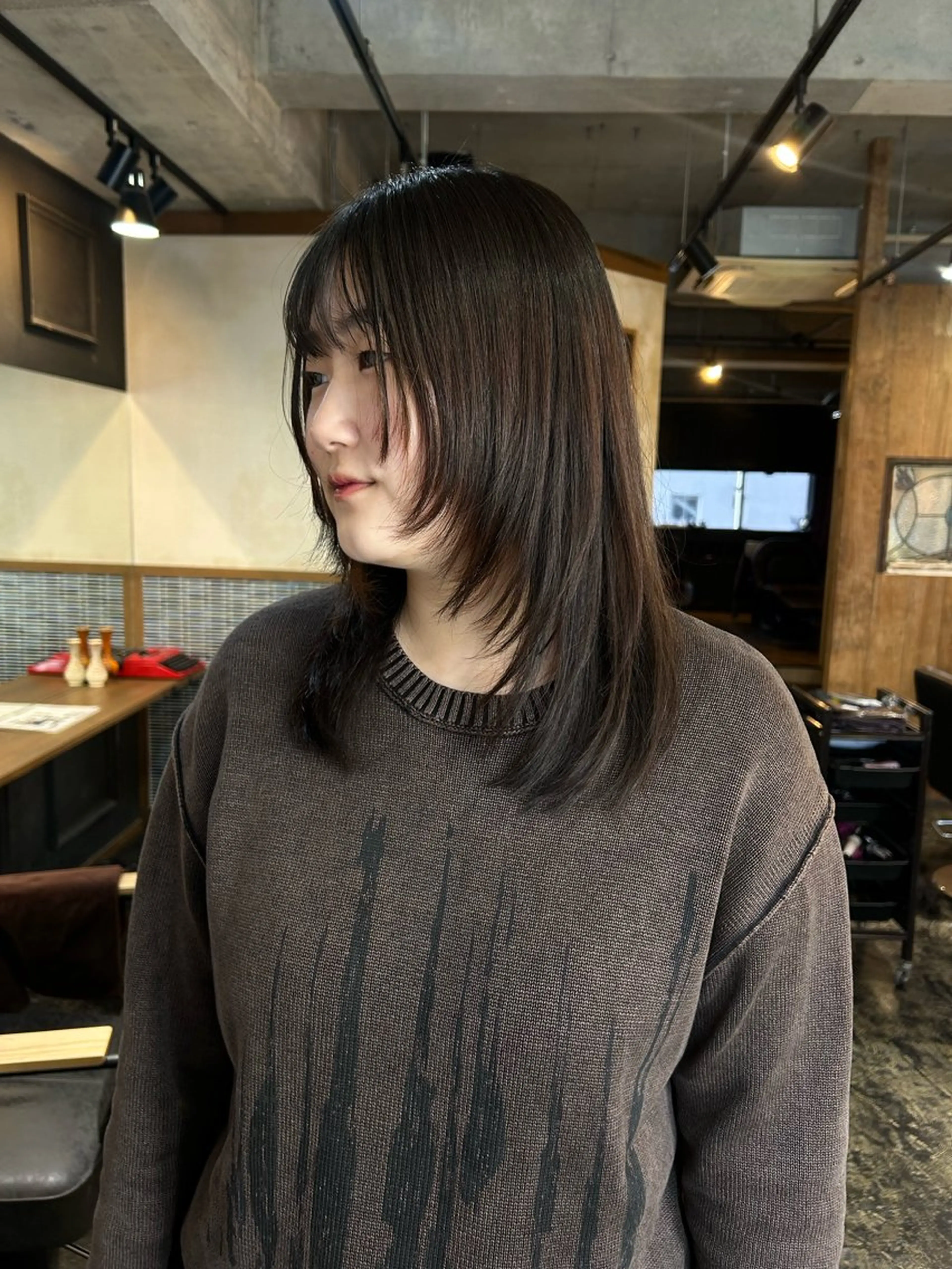 ミディアム レイヤー 👩🏻🦰Moeのヘアスタイル