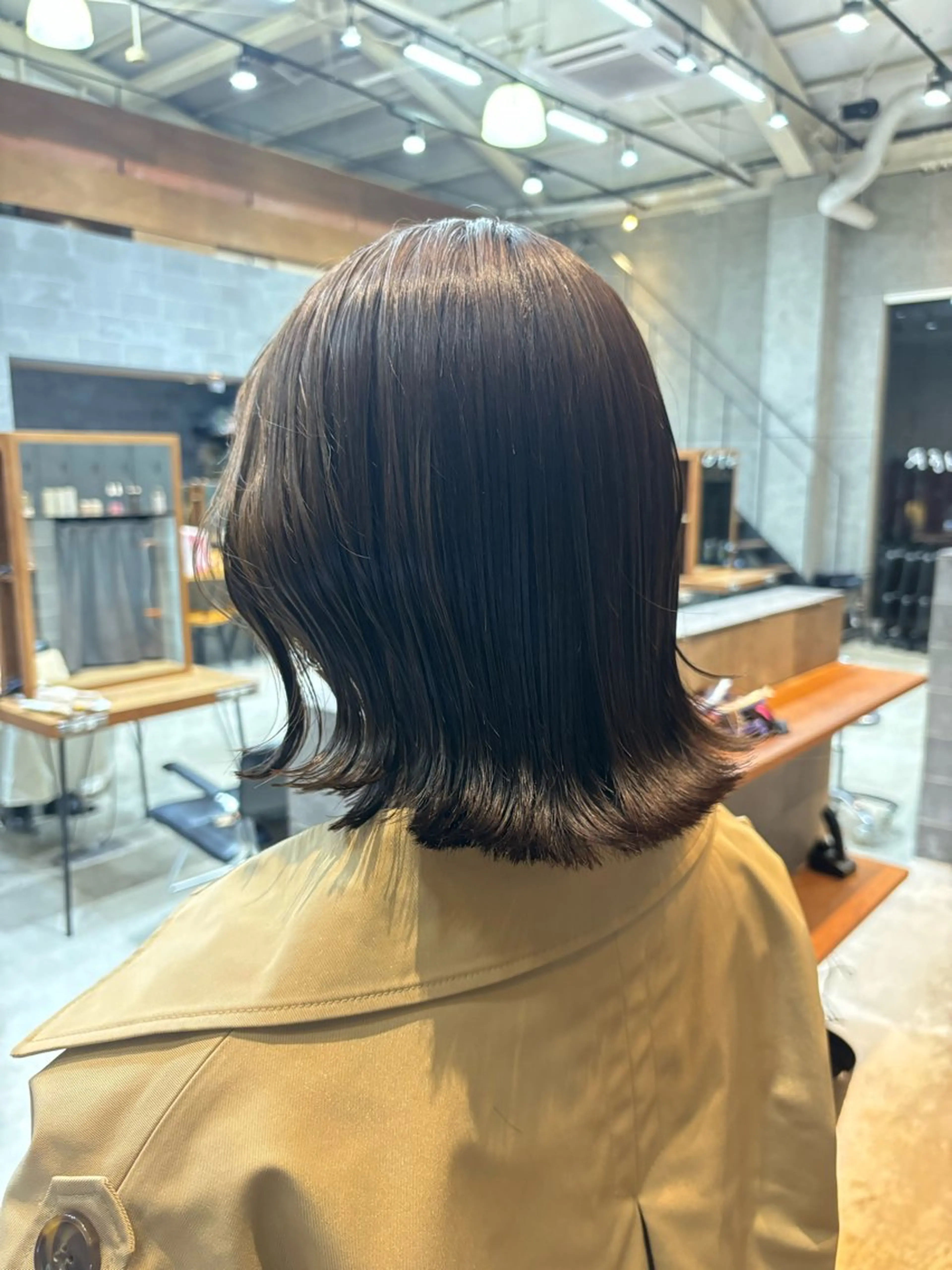 ショート カラー パーマ ヘアアレンジ アッシュ カット ヘアカラー トリートメント ヘッドスパ ヘアセット 押切 響 のヘアスタイル