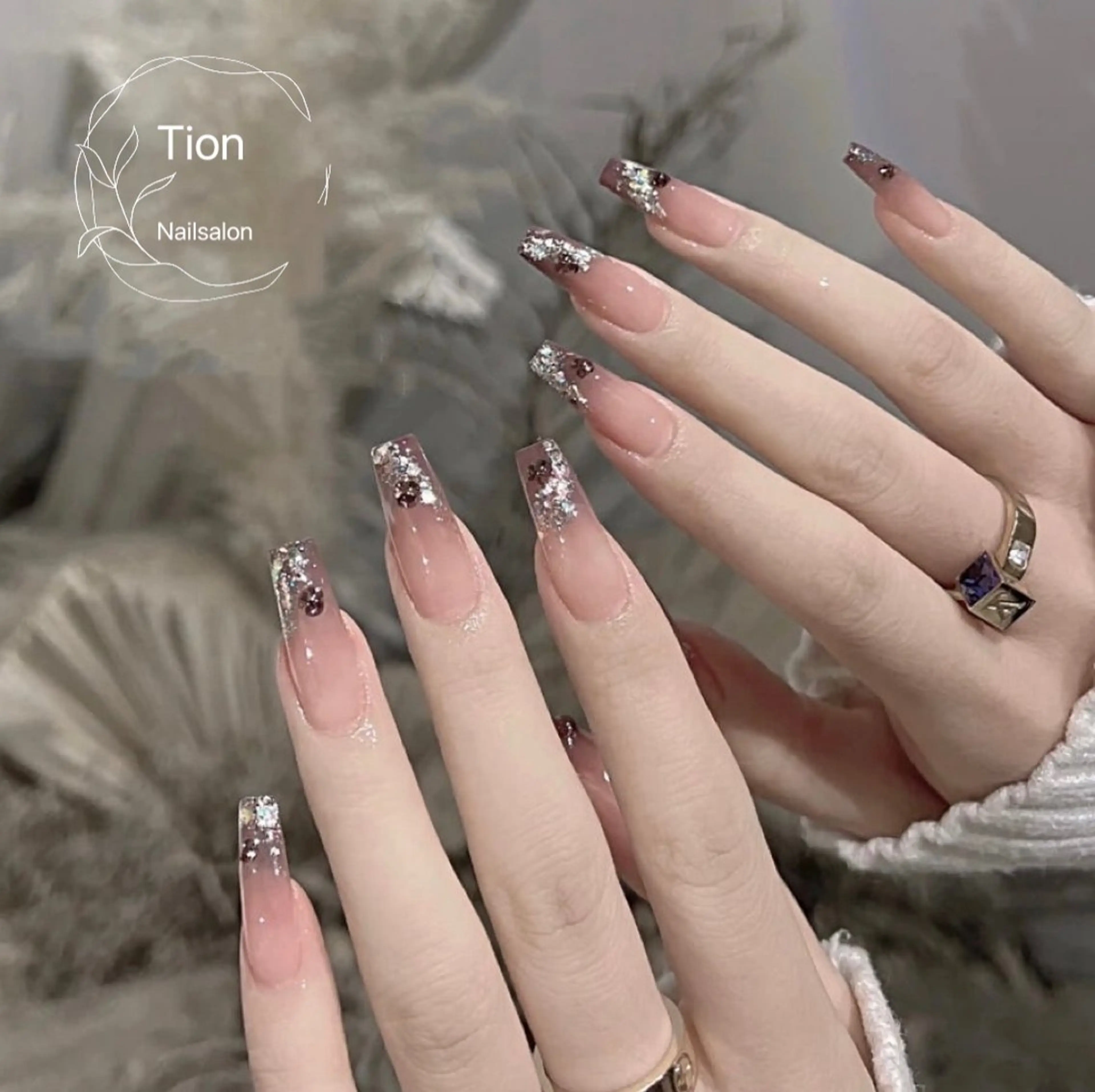 ネイル チークネイル 長さ出し フットネイル フレンチネイル ジェルネイル Nailsalon Tion 横浜西口店のネイルデザイン