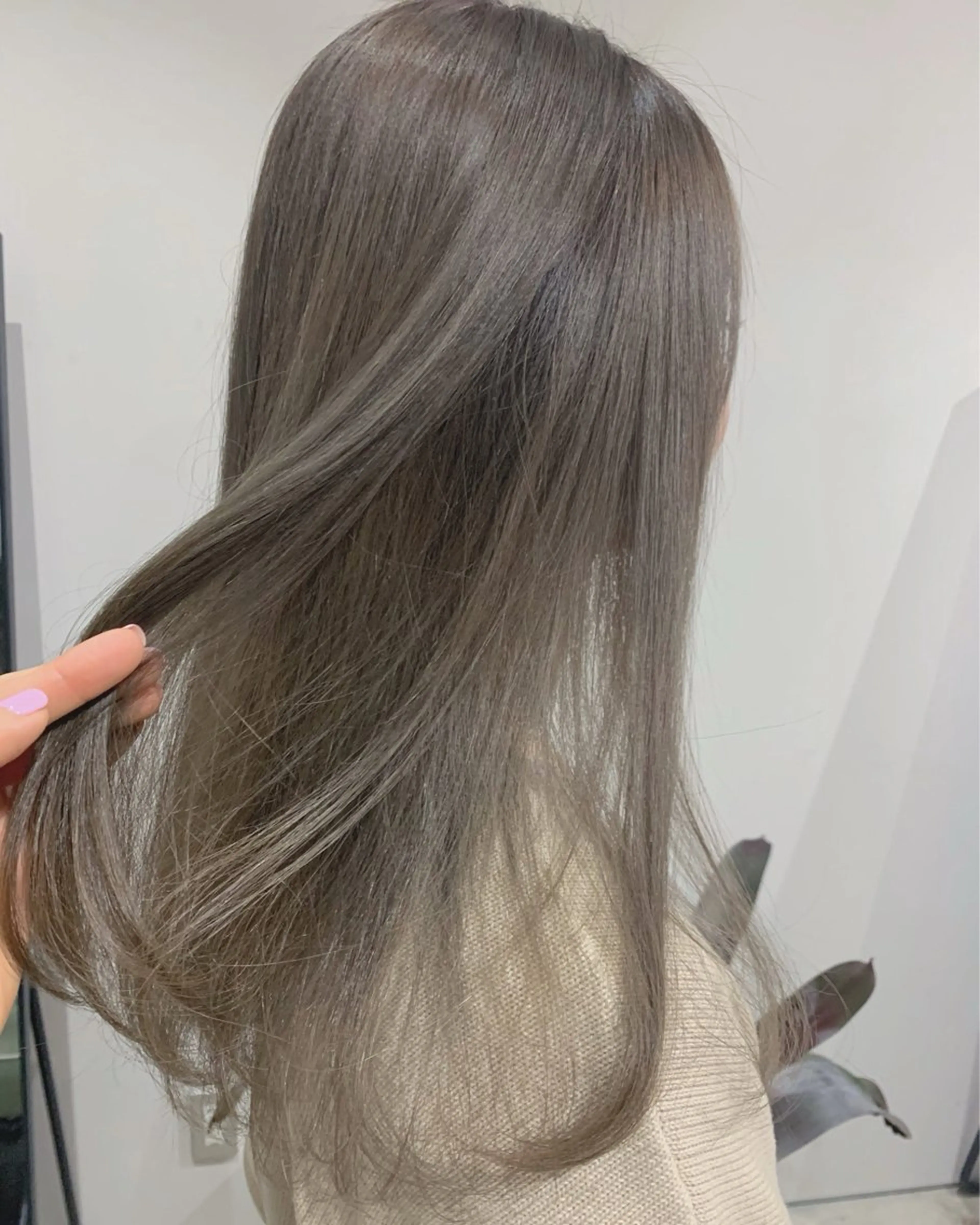 似合わせニュアンスカット+Wカラー（ケアブリーチ）✨+oggiottoマスクトリートメント💖の写真
