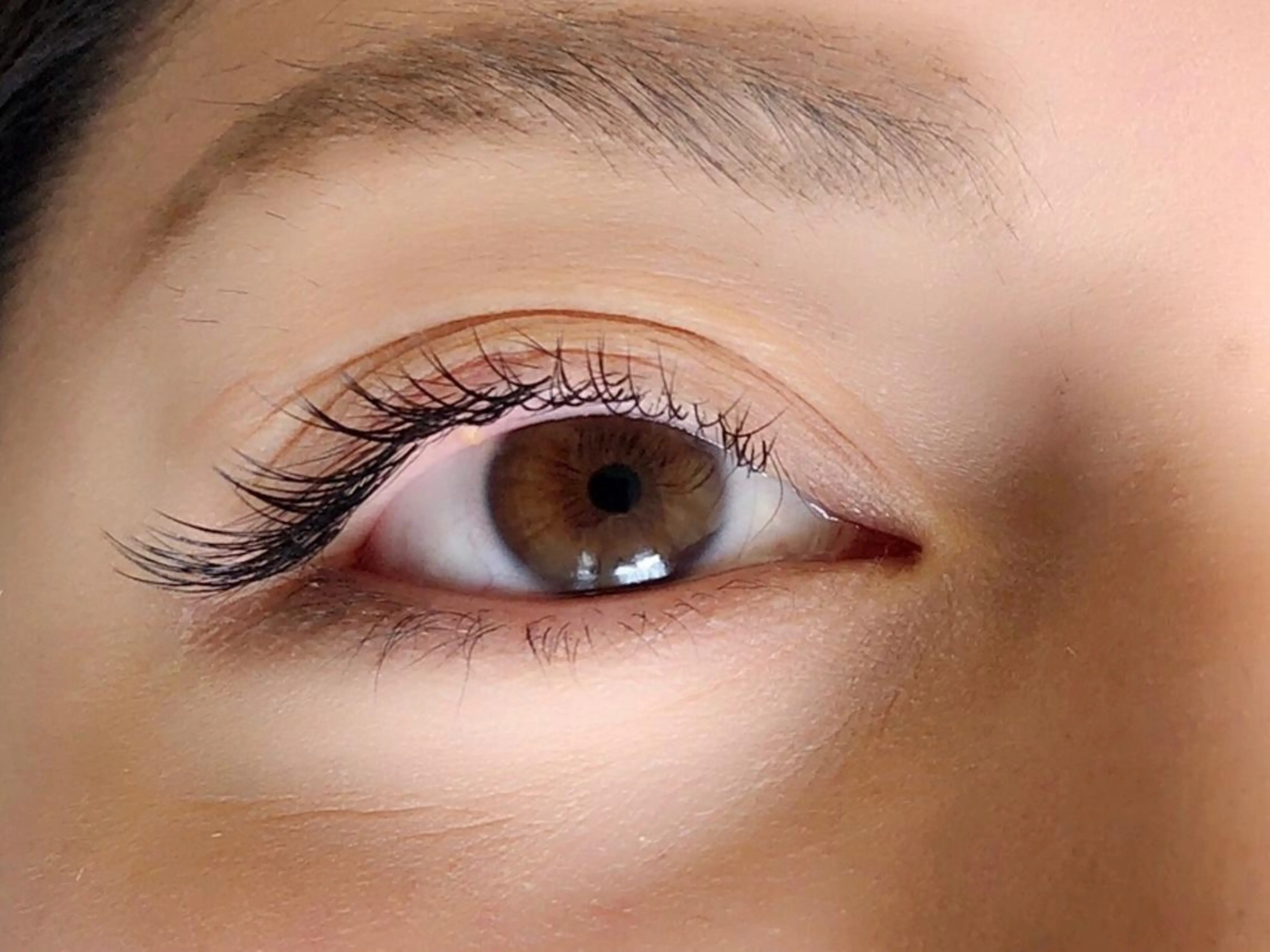 マツエク・マツパ 目尻長め Neoest Log ＋ bell所属・荒川 鈴菜のヘアスタイル