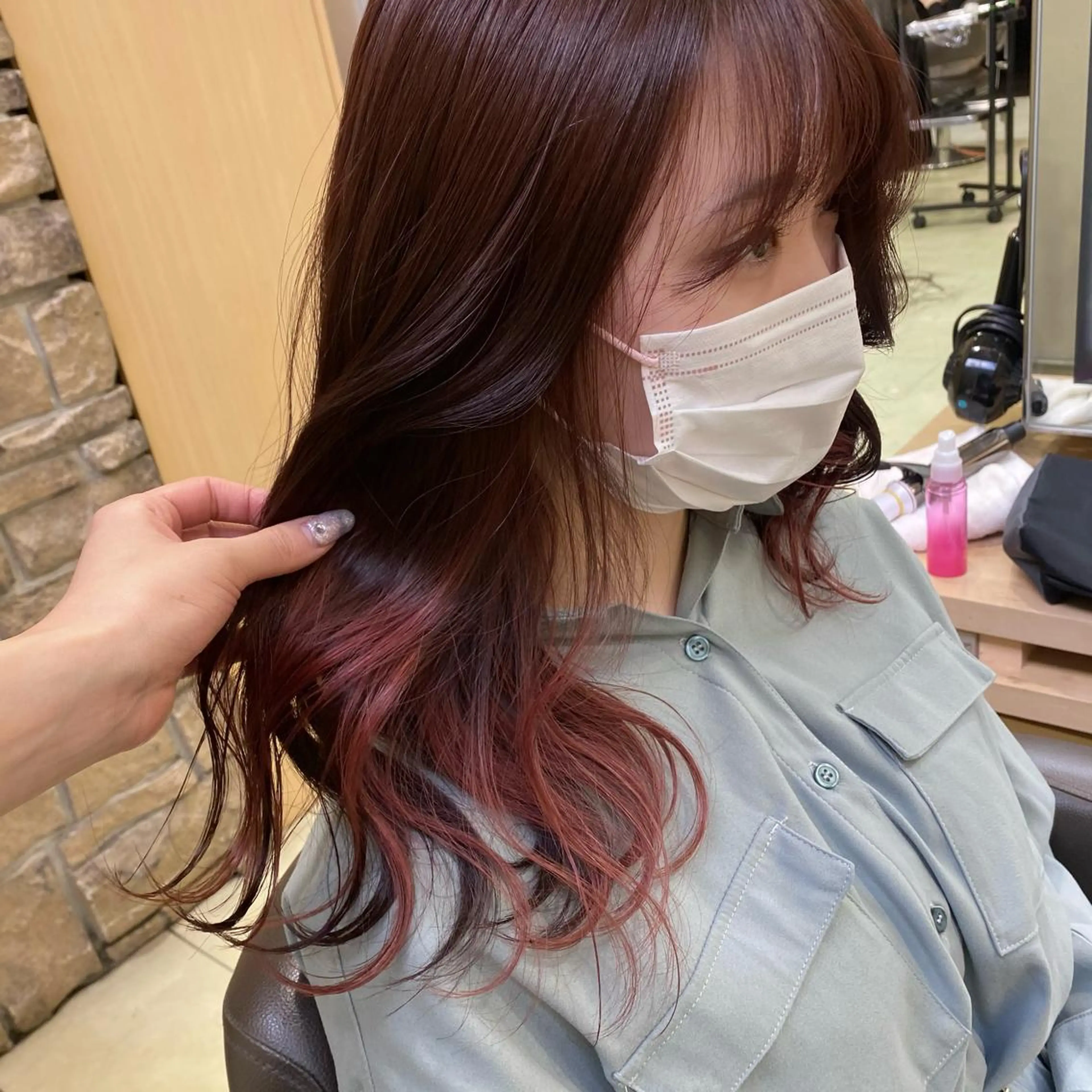 セミロング ヘアカラー ダウンパーマ🇰🇷 毛流れパーマ【かな】のヘアスタイル