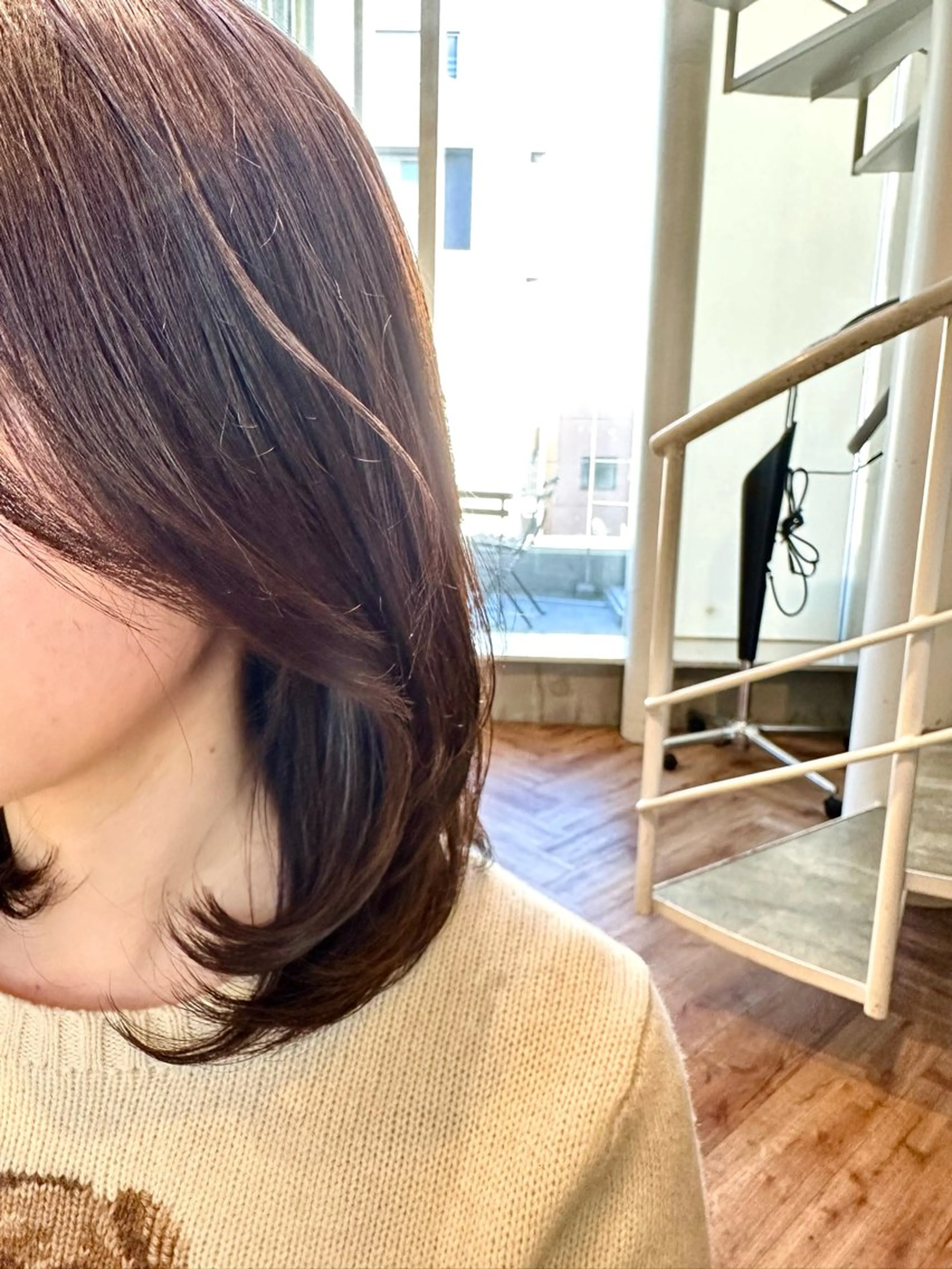 ミディアム tuuli所属・石井 永遠のヘアスタイル