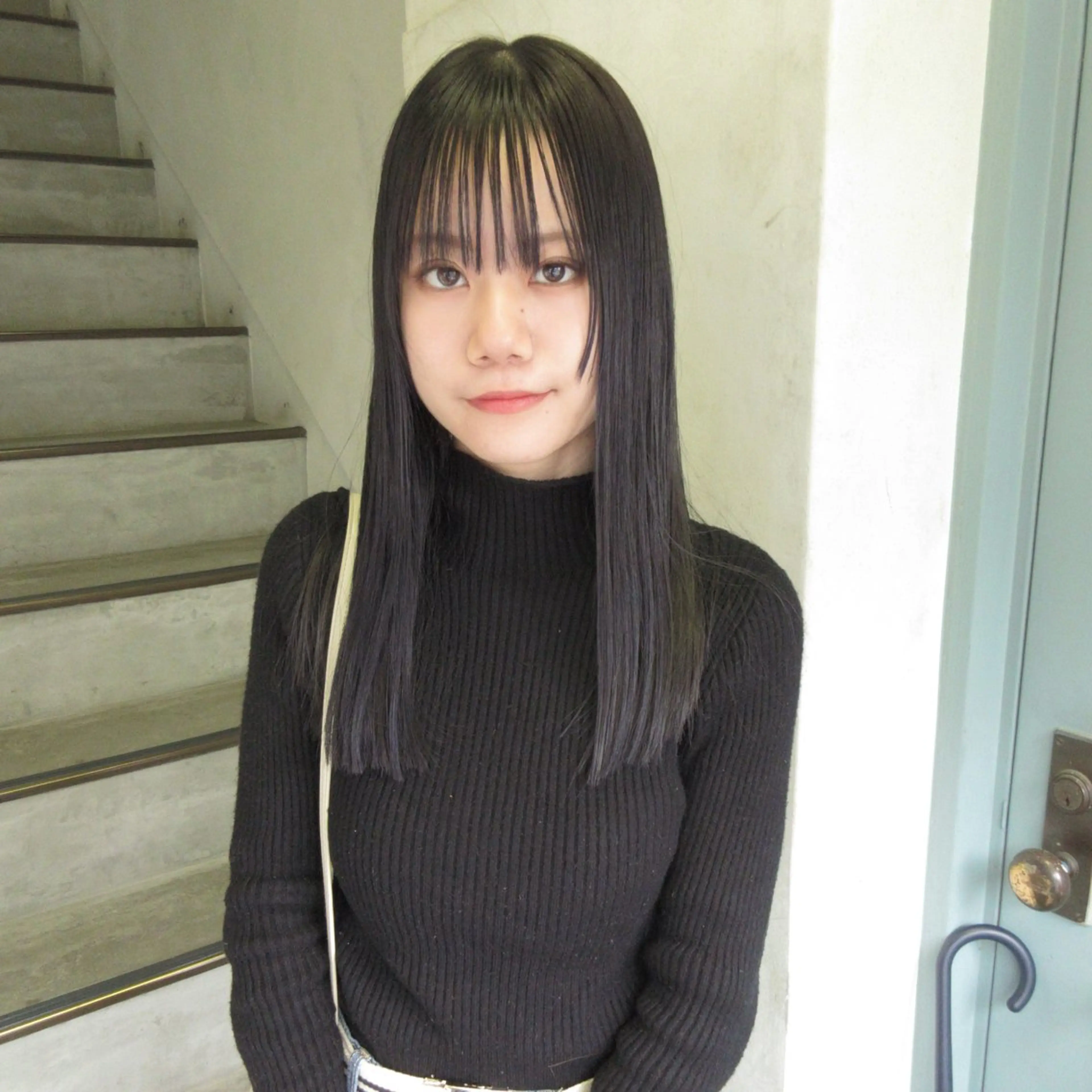 セミロング カラー 黒髪 ブルーカラー ブルーブラック ネイビーカラー ボブ Terve. 杉山 将悟のヘアスタイル