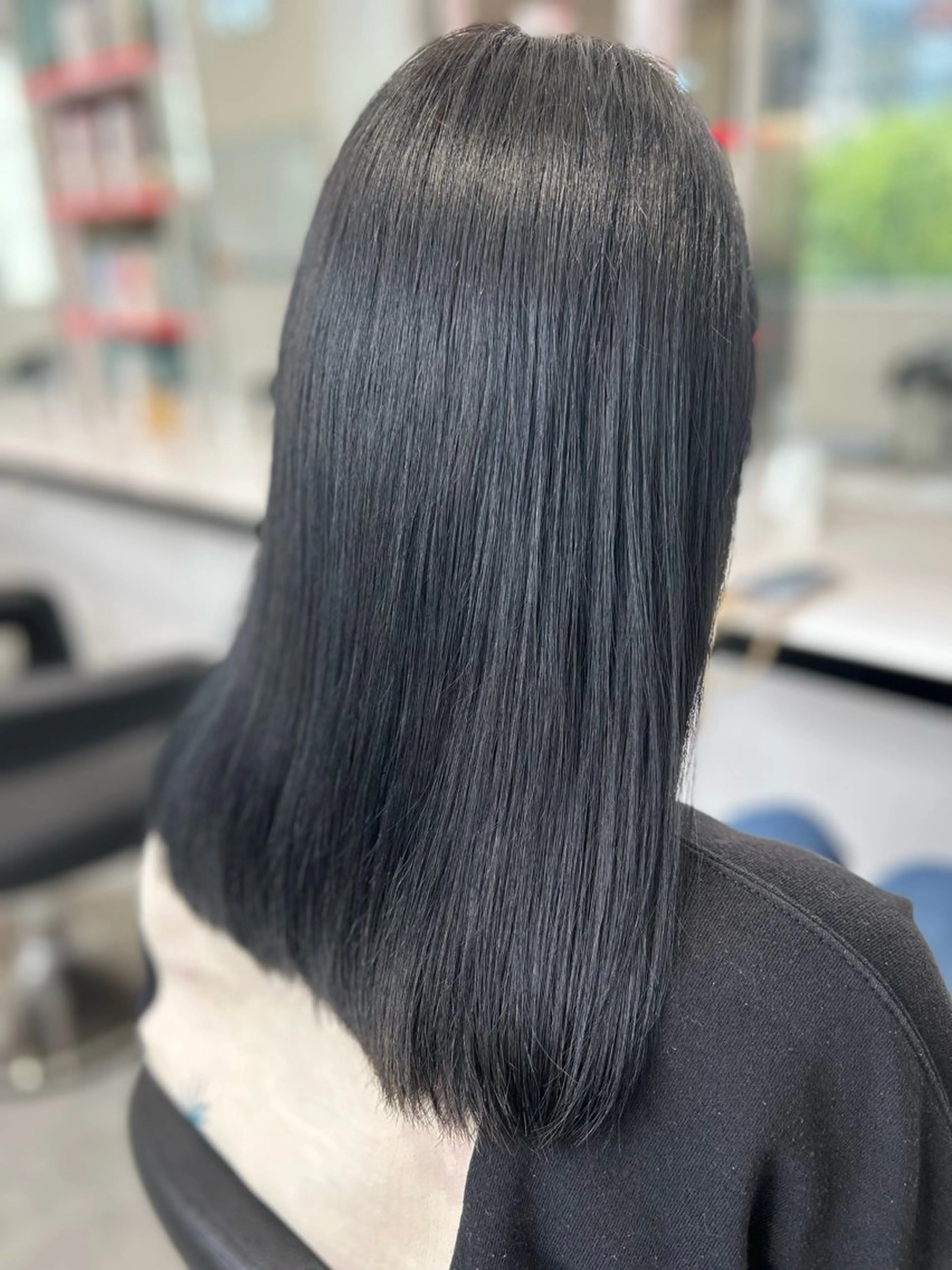 セミロング 韓国レディヘア🤍 暗髪🤍miraiのヘアスタイル