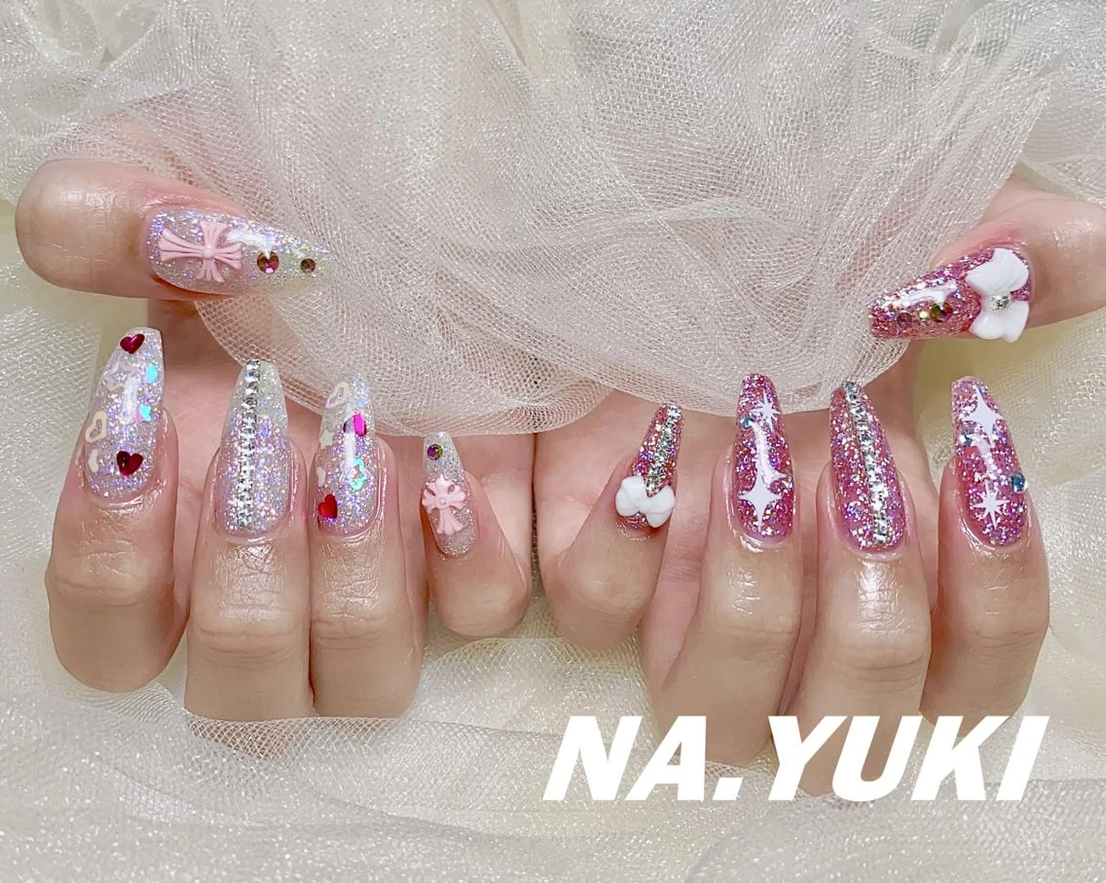 ネイル ハンドネイル ハンドケア 🌷 Mooning 🌷のネイルデザイン