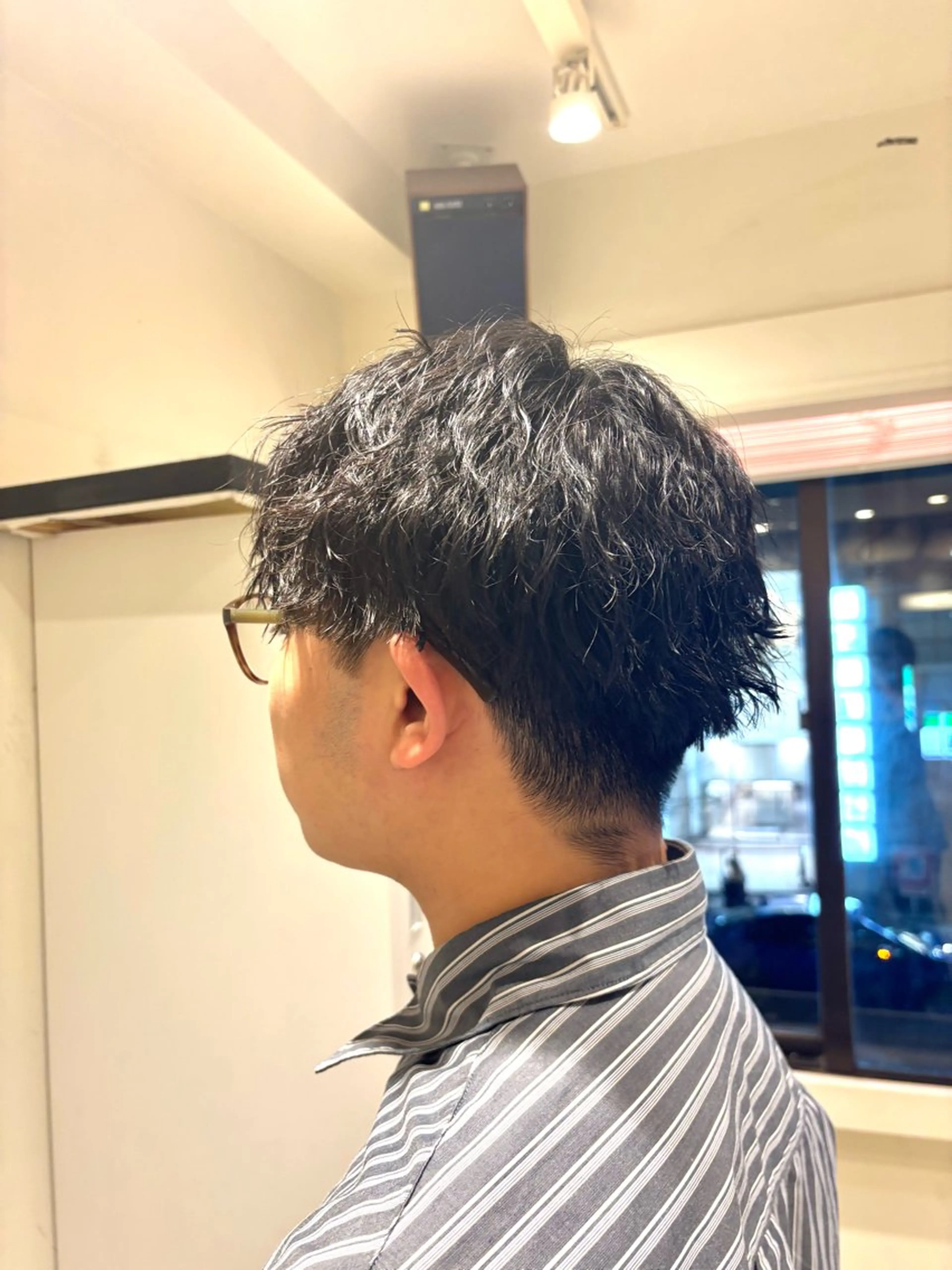 ショート カラー パーマ ヘアアレンジ メンズ カット パーマ 新宿　副店長 新井彩斗のヘアスタイル