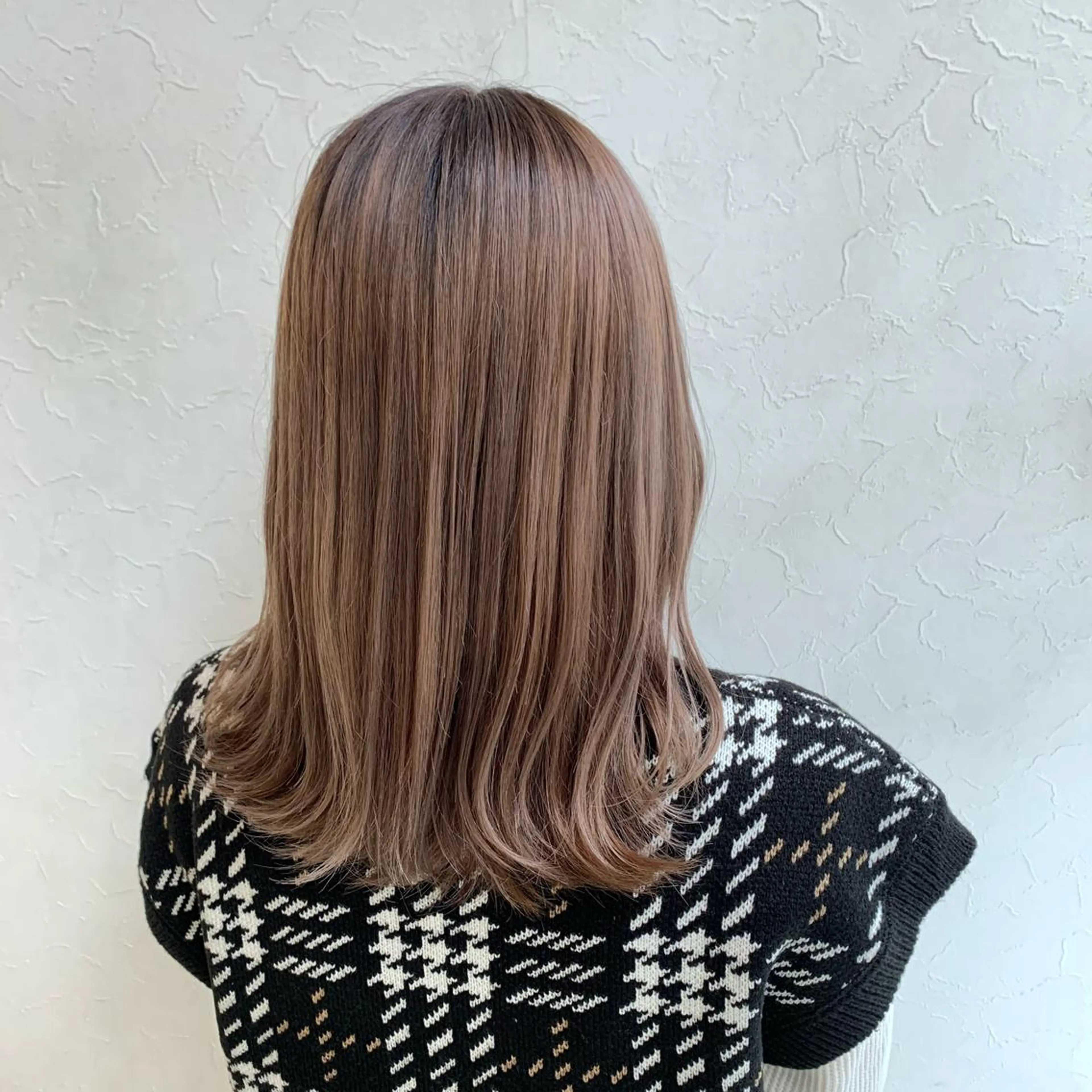 セミロング カラー アッシュ ベージュカラー ヘアカラー トリートメント Liberty 店長 TAJIMAのヘアスタイル