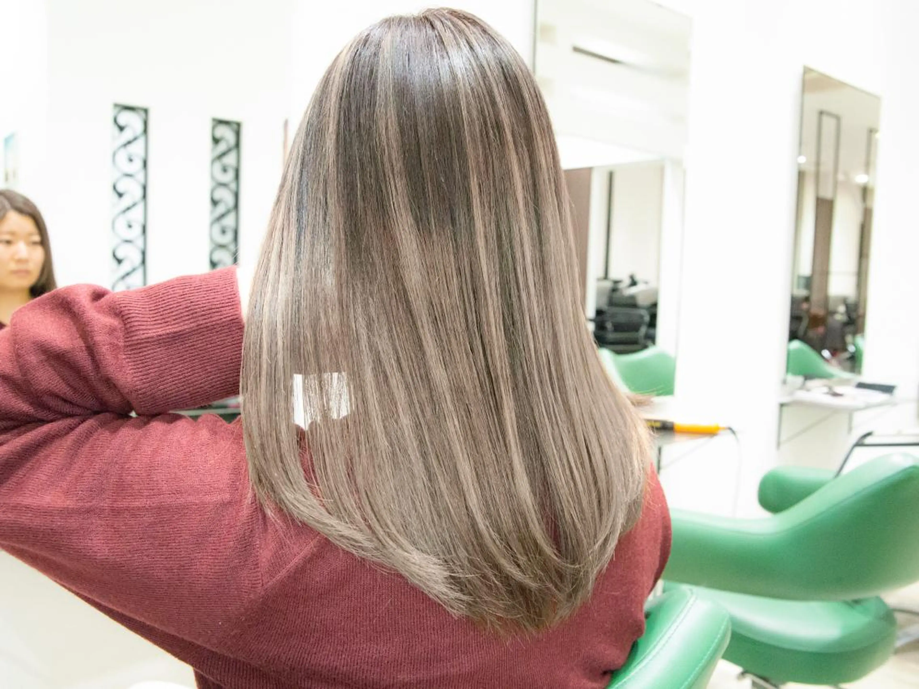 ロング カラー ヘアカラー Re:ta Hair 飯田淳平のヘアスタイル