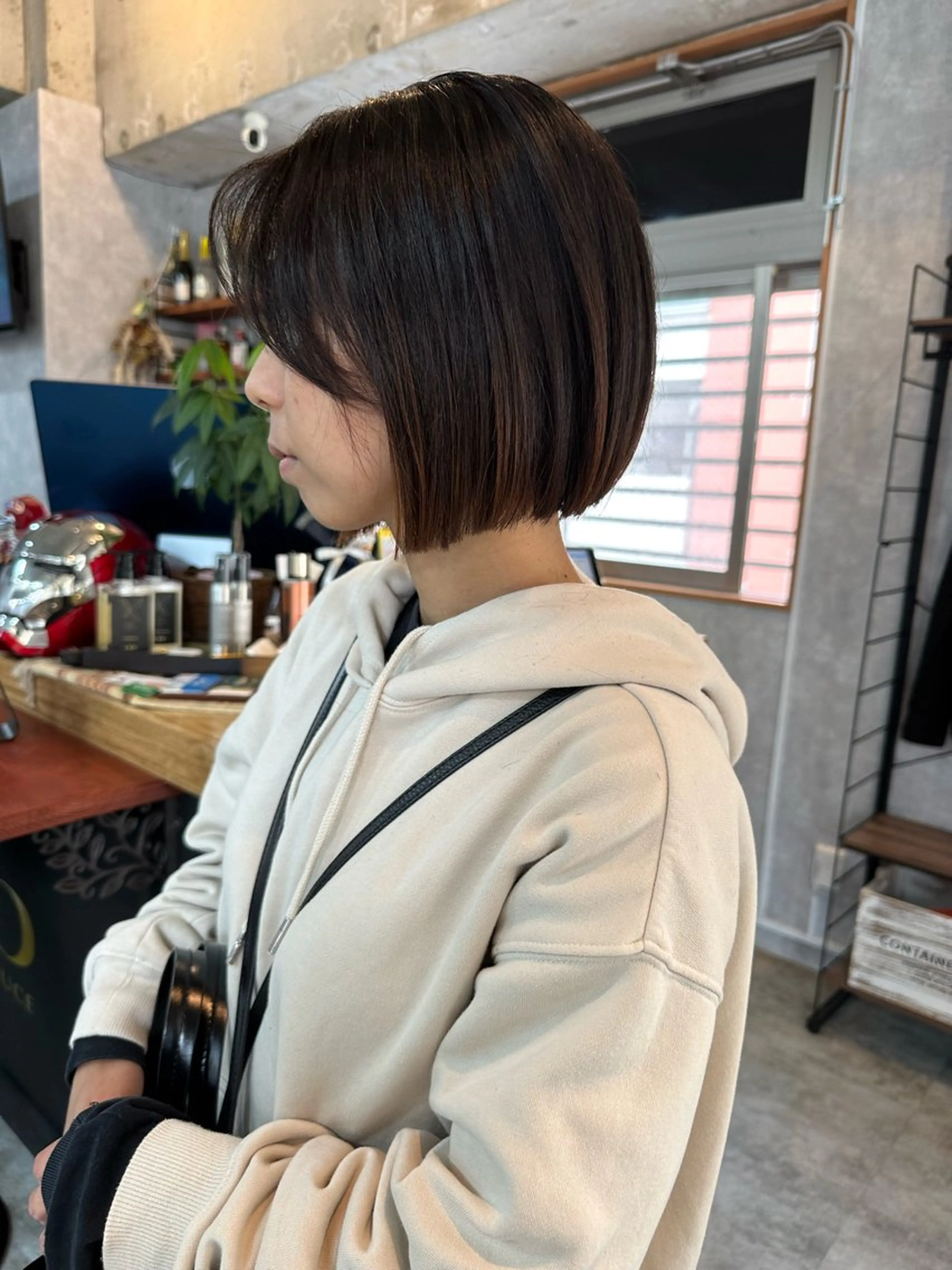 ショート 切りっぱなしボブ ショートボブ ハンサムショート 丸みショート ボブ カット ヘアカラー トリートメント C’LD hair  produce /シールドヘア所属・モテ髪/ボブ/ショー ト/アダチフウトのヘアスタイル