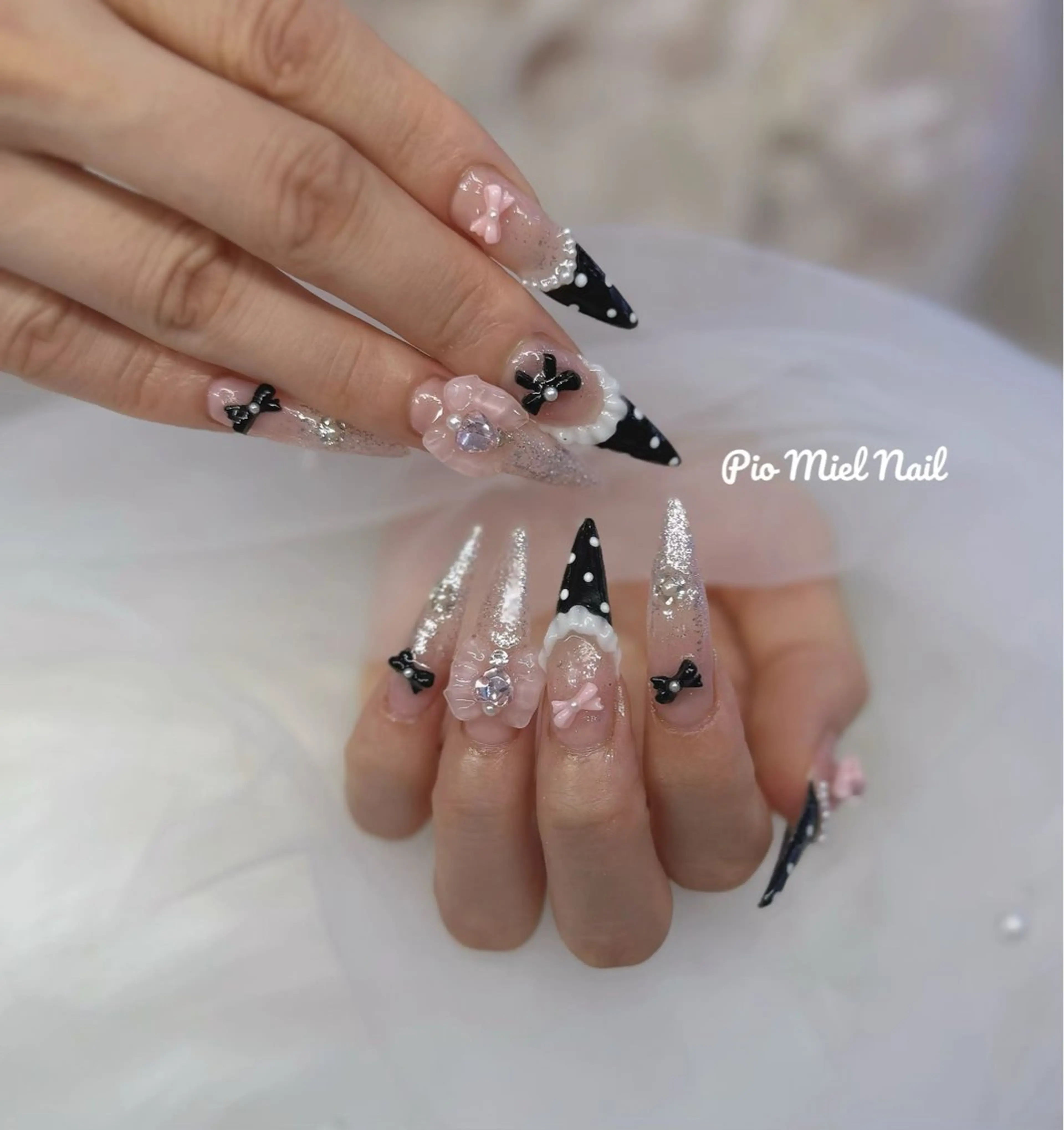 ネイル ドット ガーリー グラデーション ラメ(グリッター) ピンク ハンドネイル HANA 長さだしのネイルデザイン