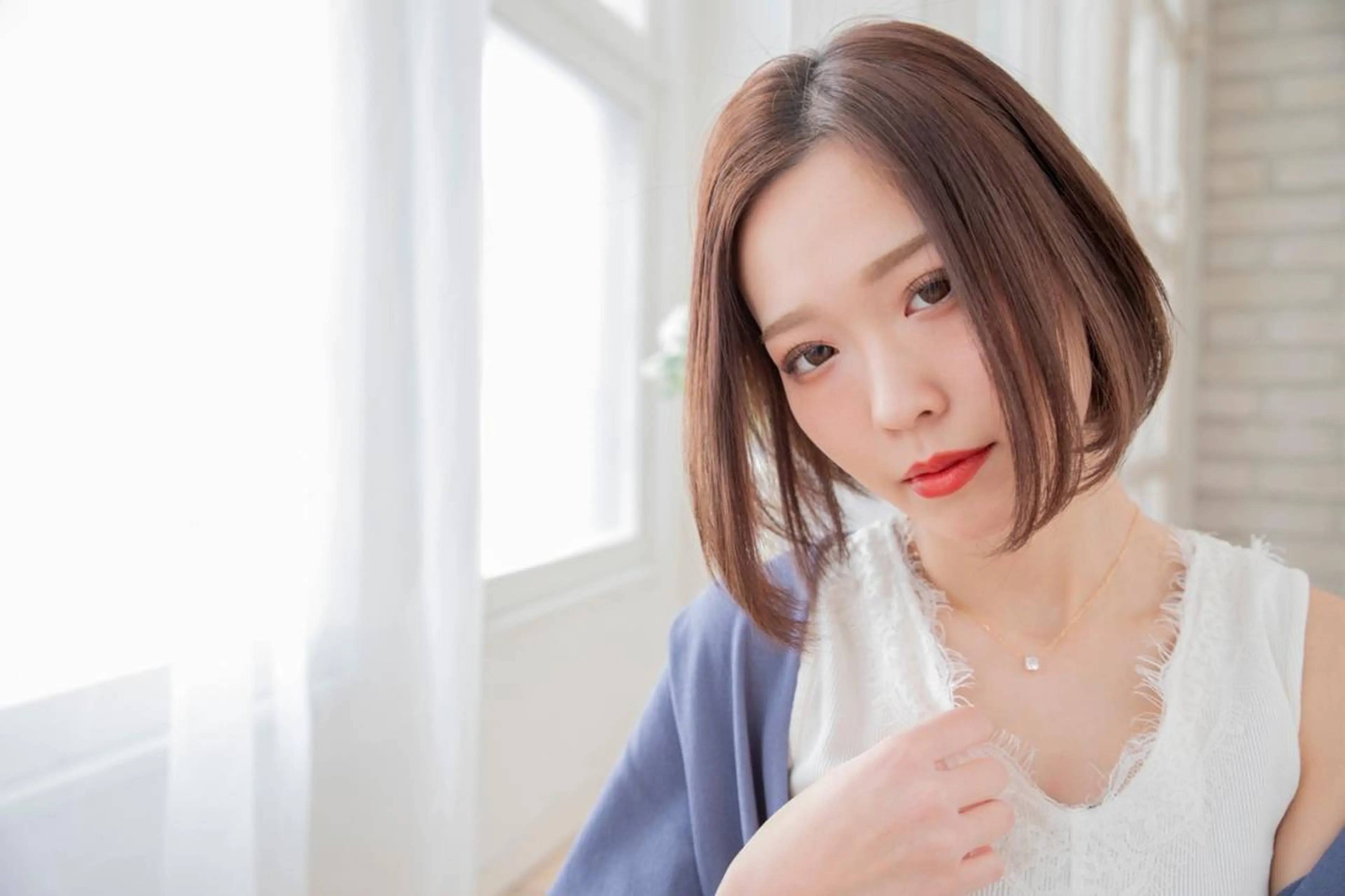 セミロング カラー ボブ 小顔カット 酸性ストレート ヘアケア特化型サロン newi 京橋のヘアスタイル