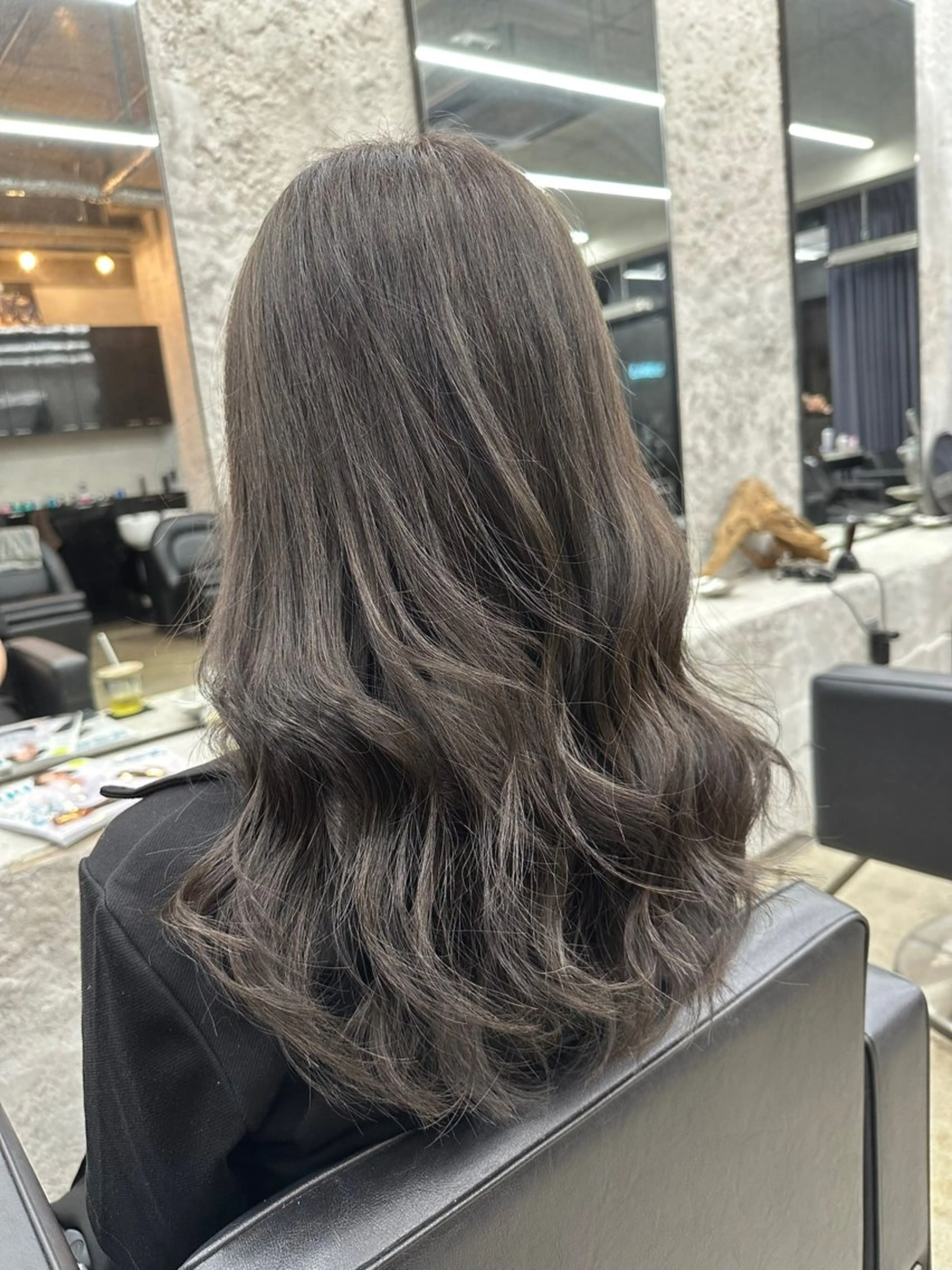 ロング カラー グレージュ カット ヘアカラー トリートメント 🪐LANDS🪐 福垣 海也のヘアスタイル