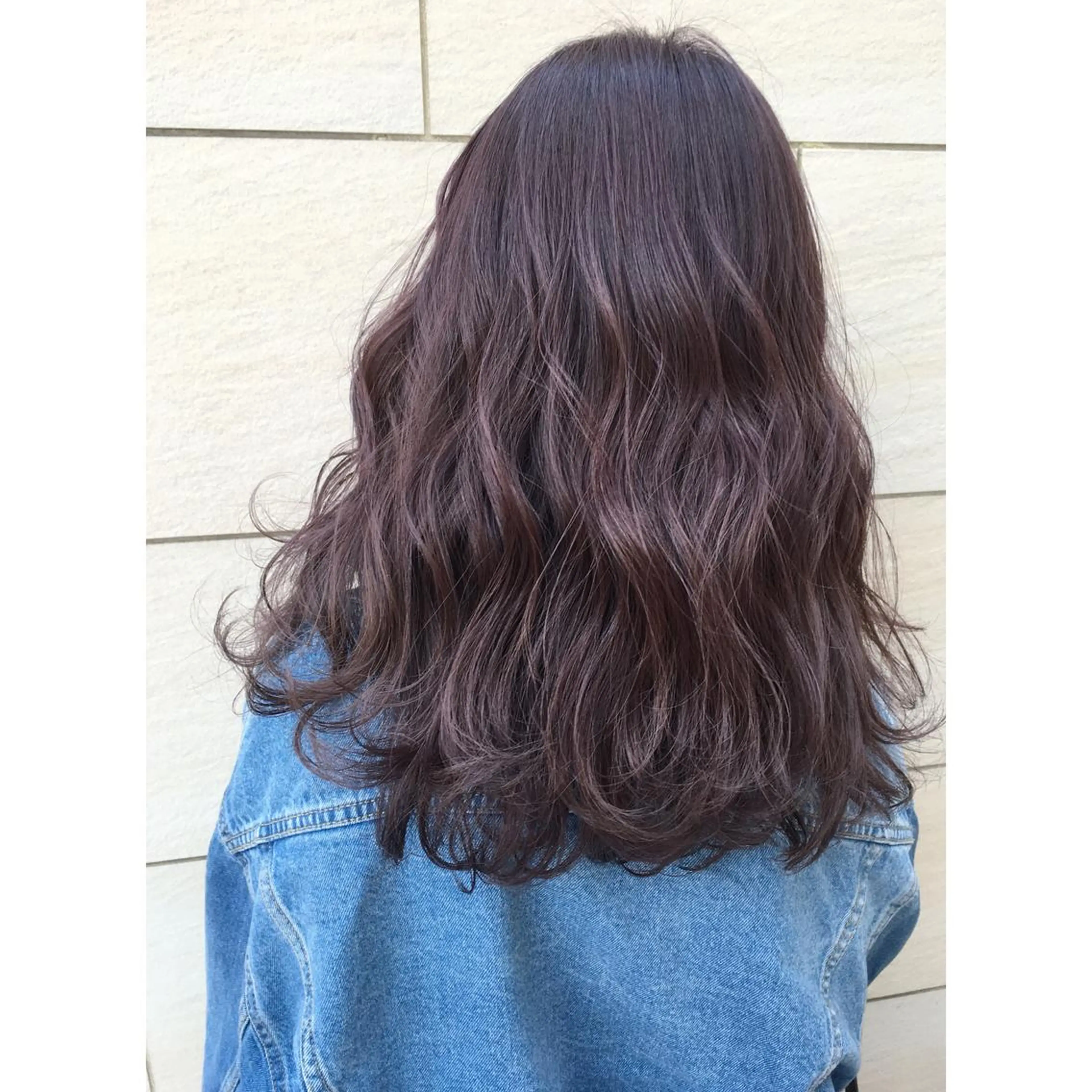 ロング アッシュ ママ美容師 マリンさんのヘアスタイル