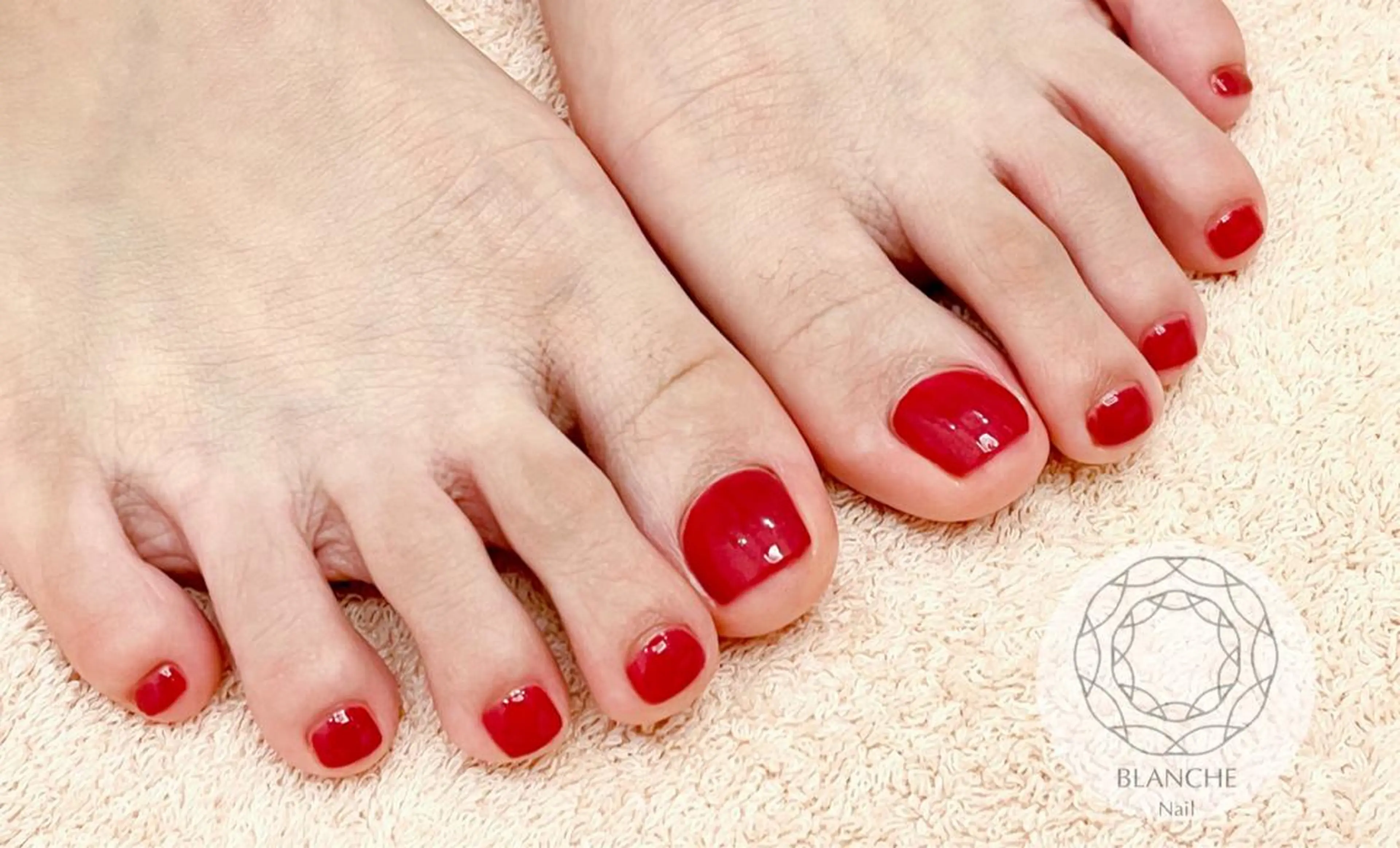 ネイル フットネイル ジェルネイル オフィスネイル パラジェル シンプルネイル BLANCHE Nailのネイルデザイン