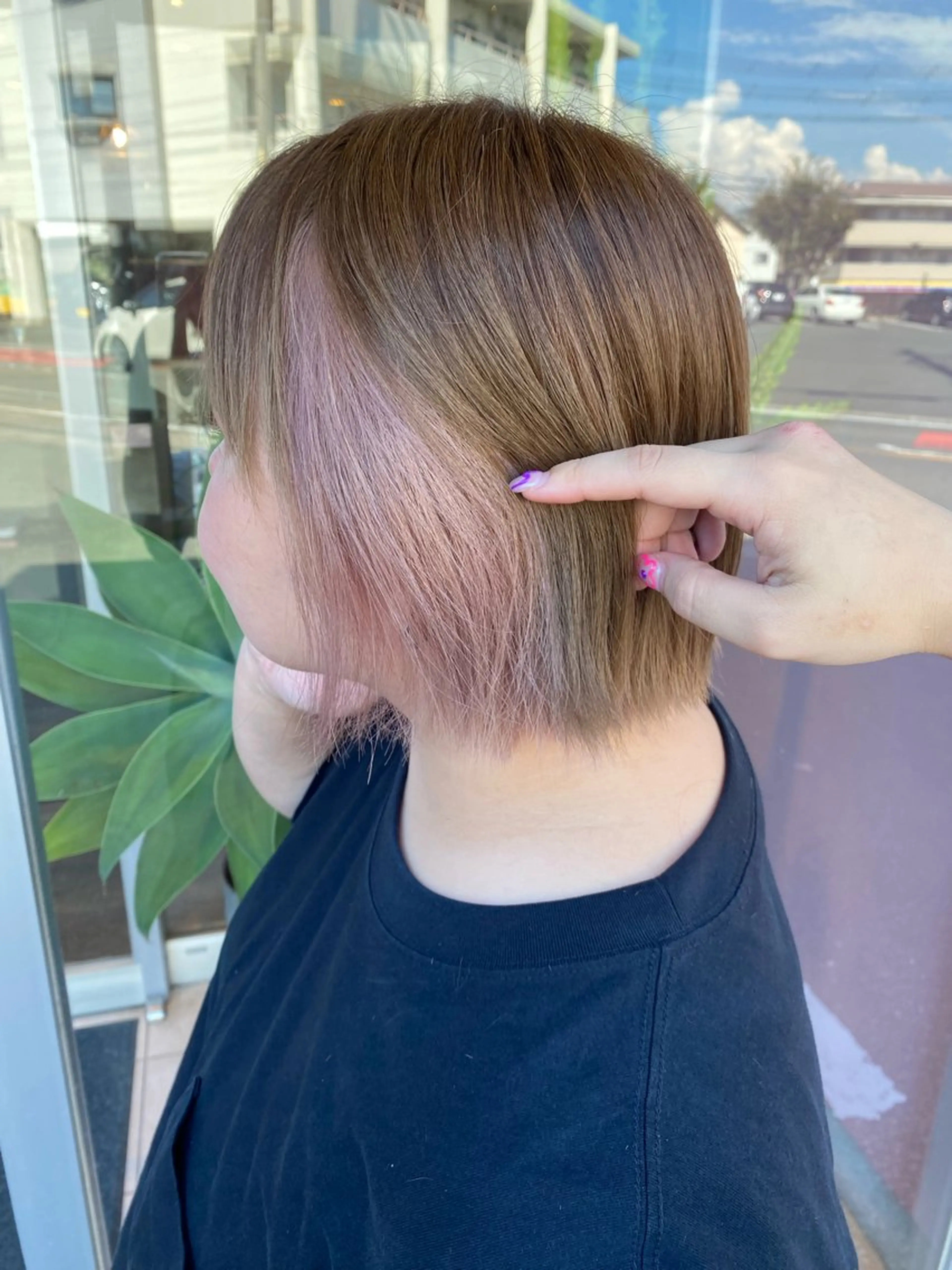 ショート カラー ベージュカラー ブリーチ ハイトーンカラー インナーカラー ピンクカラー ハイトーン/透明感 カラー🤍こころのヘアスタイル