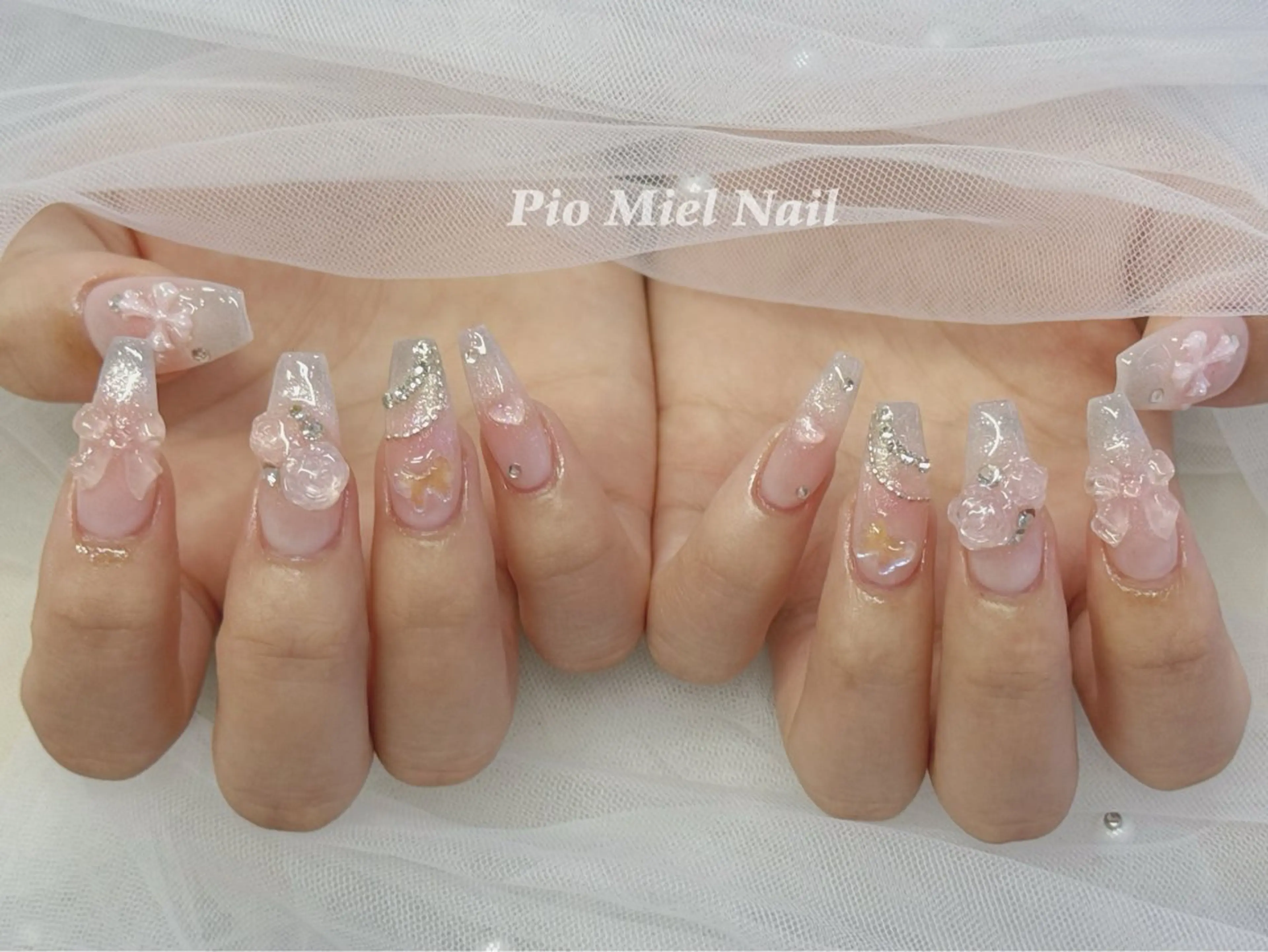ネイル フレンチネイル 韓国ネイル マグネットネイル ニュアンスネイル ワンカラーネイル ハンドネイル Pio Mielのネイルデザイン