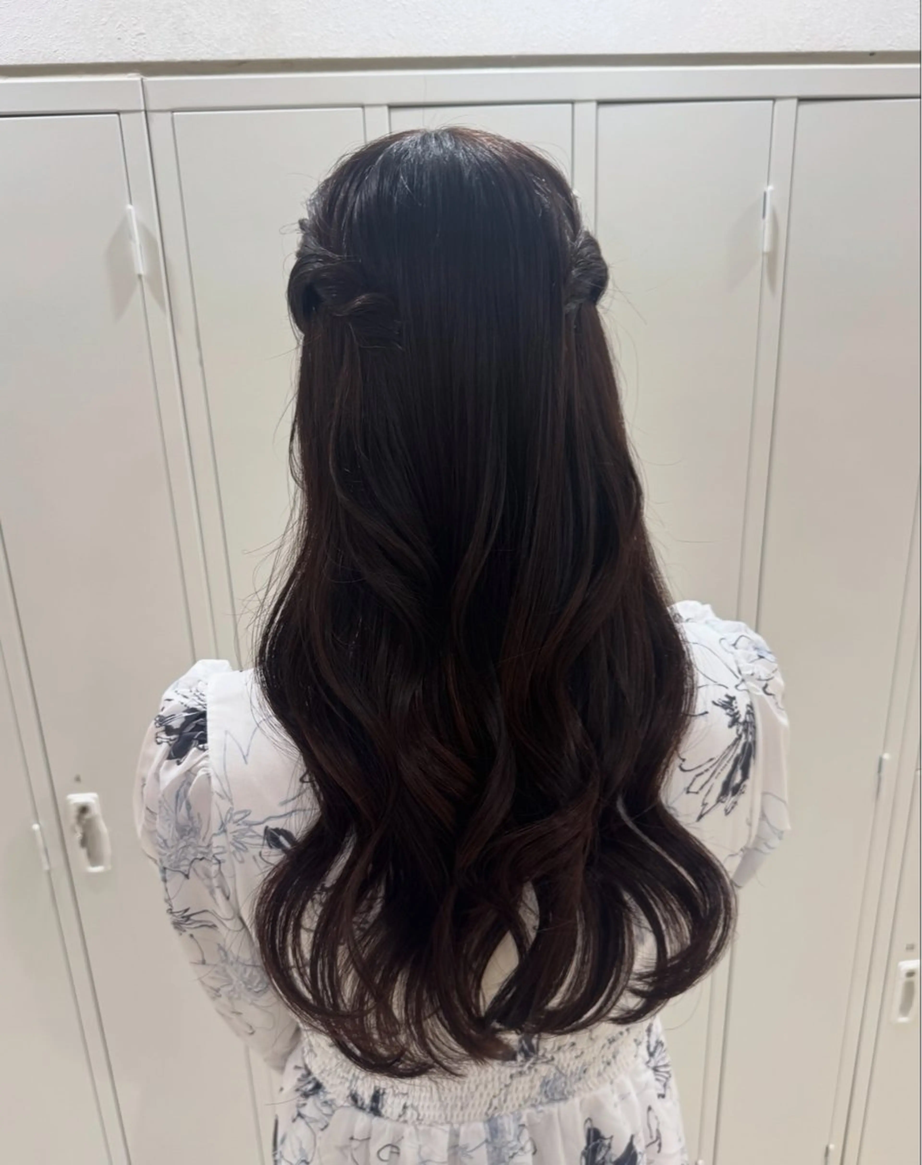 ロング ヘアセット mina .のヘアスタイル