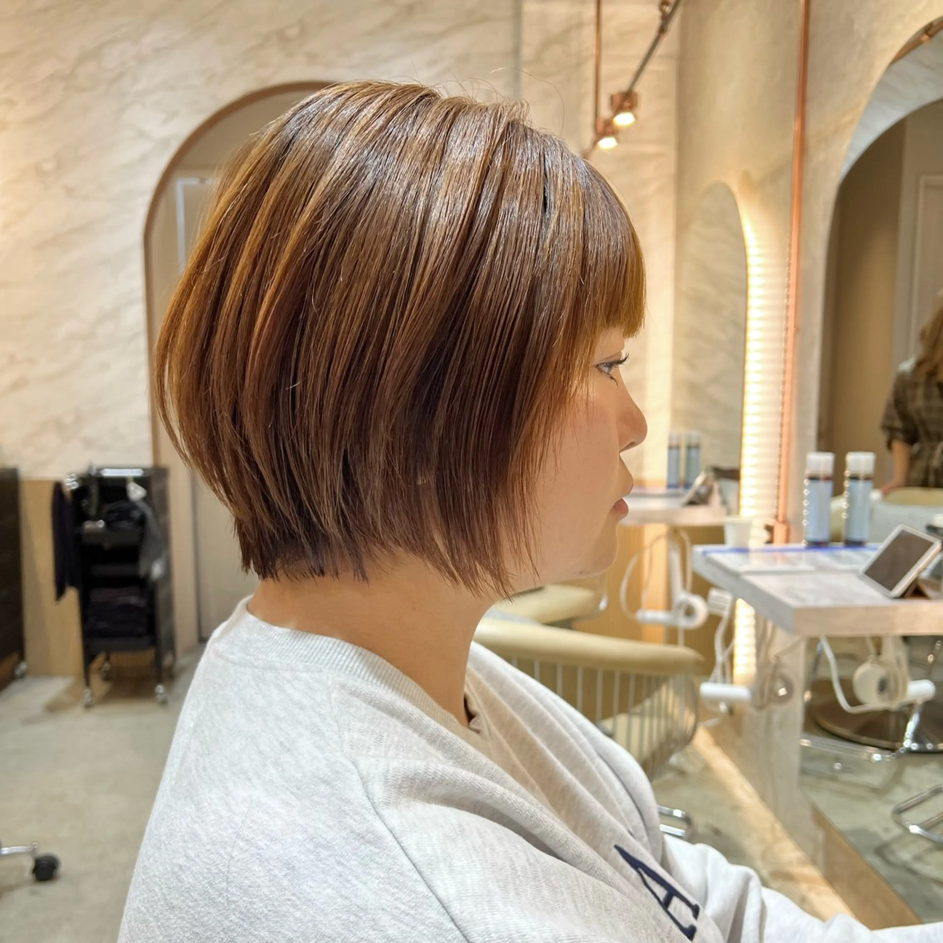 ショート カラー ボブ/巻ける縮毛矯正 /韓国レイヤーはなのヘアスタイル