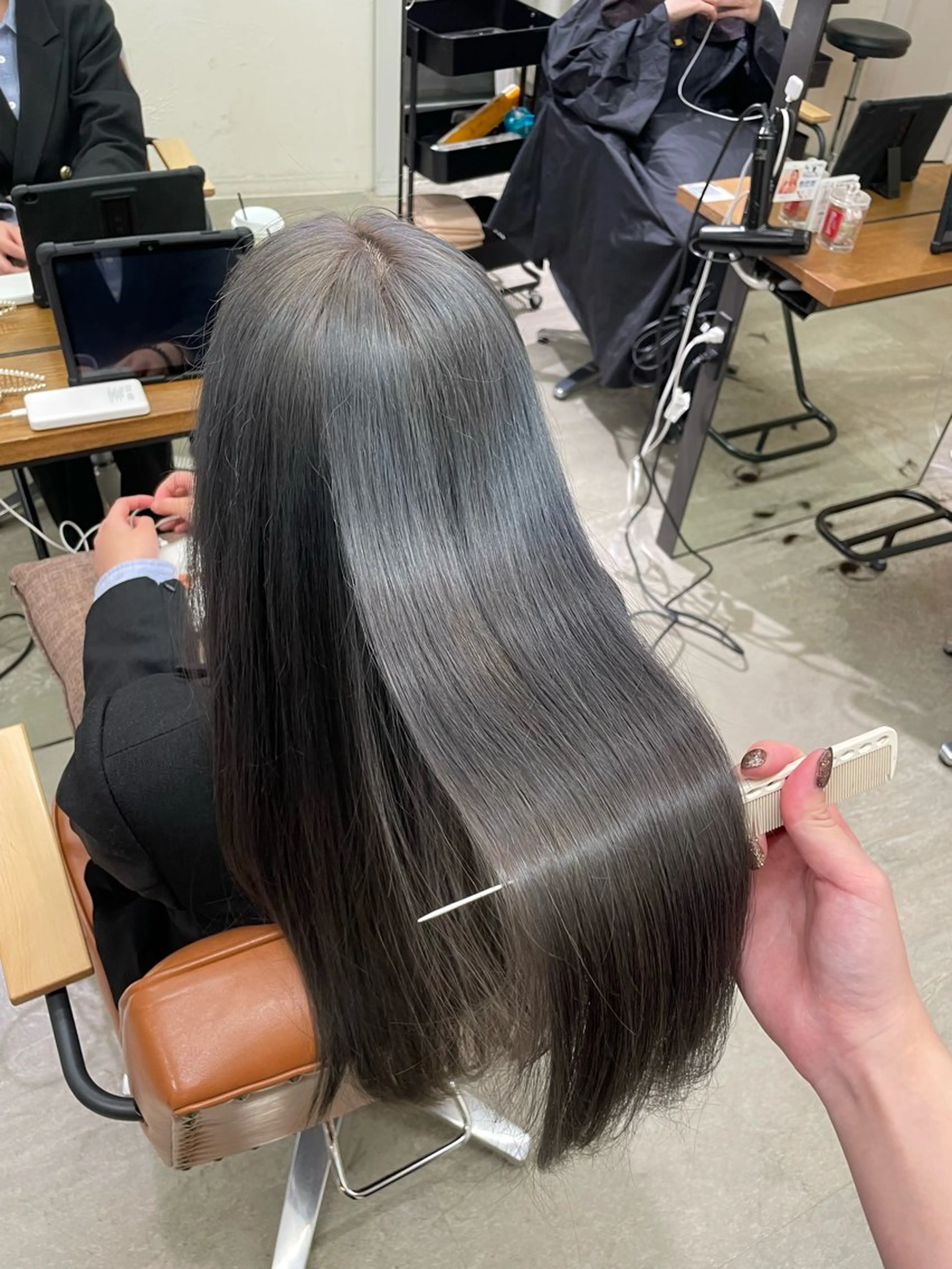 ロング 髪質改善🤍艶カラー ゆいのヘアスタイル