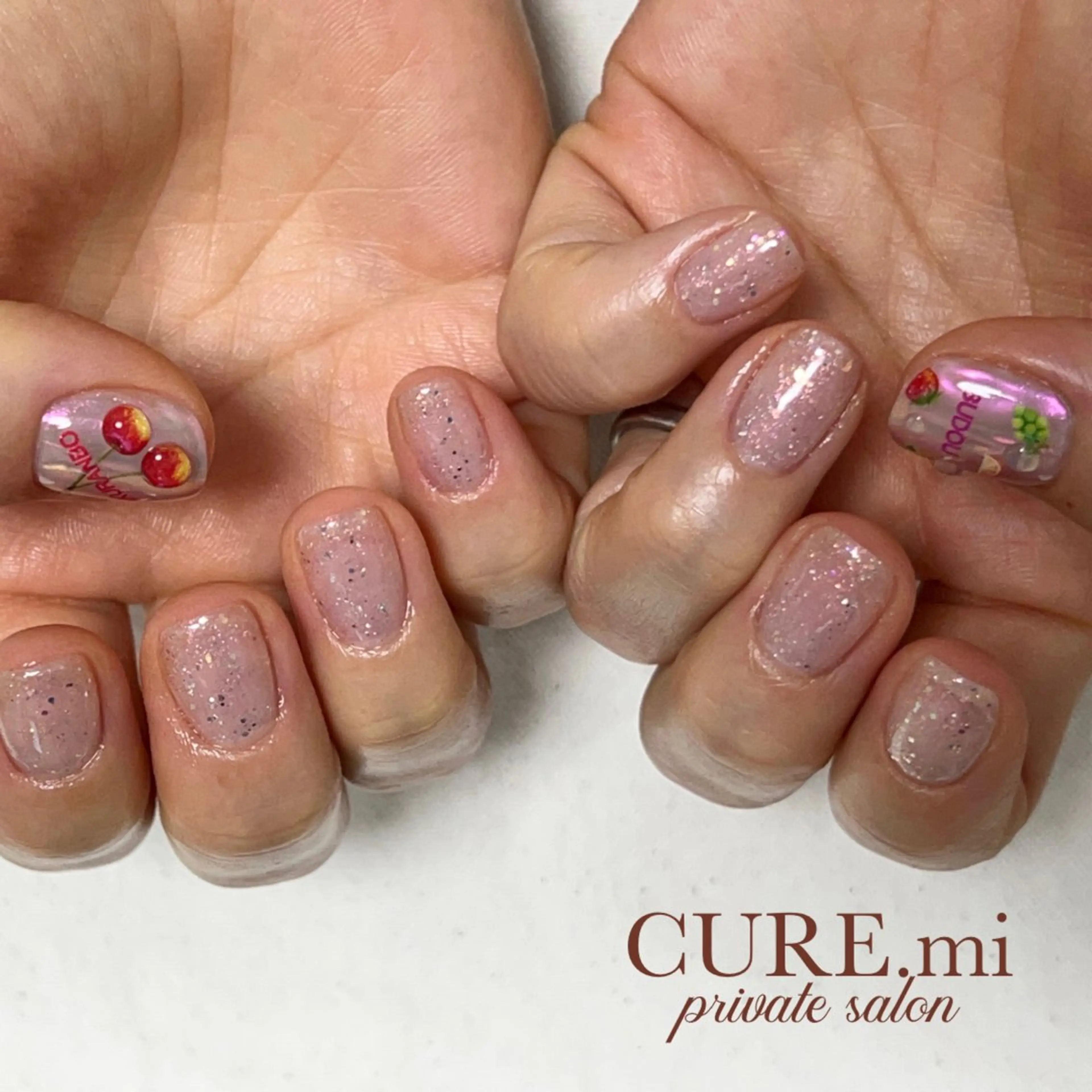ネイル ハンドネイル ハンドケア CURE.mi所属・伊藤 美香のネイルデザイン